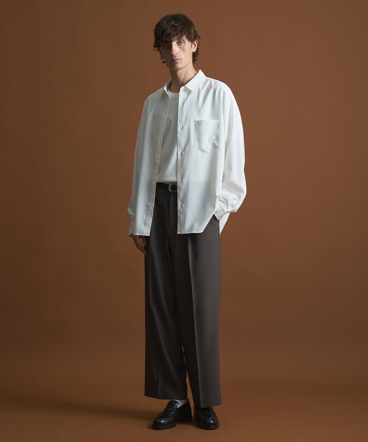 コンフォートリラックスレギュラーシャツ