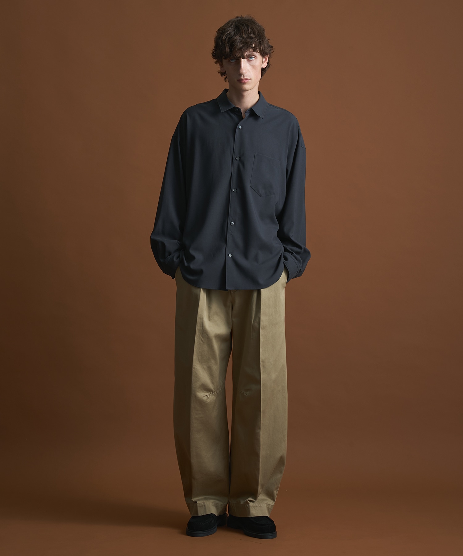 コンフォートリラックスレギュラーシャツ