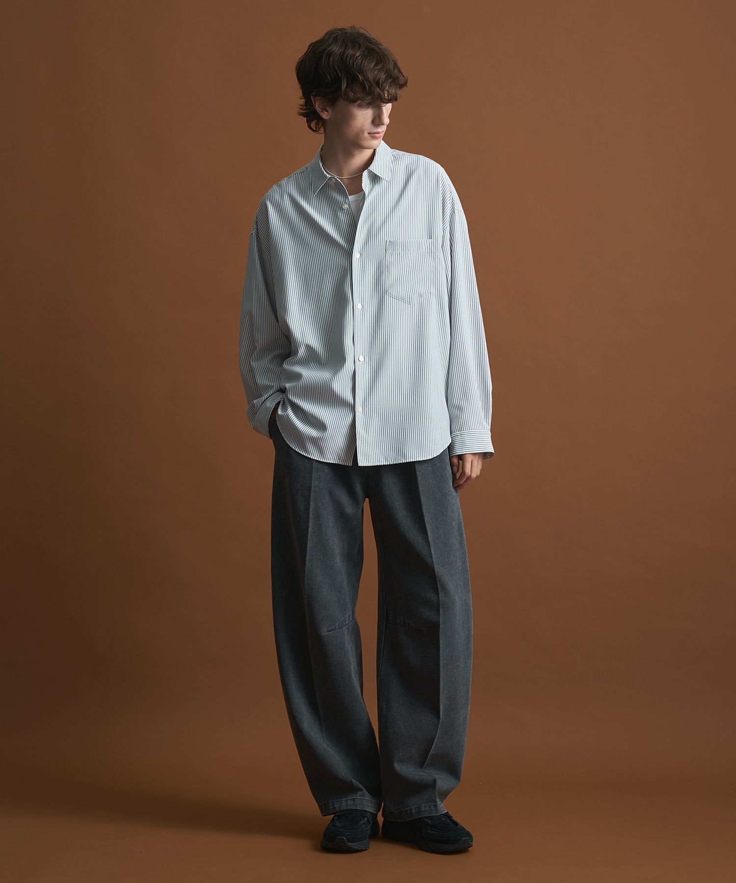 コンフォートリラックスレギュラーシャツ