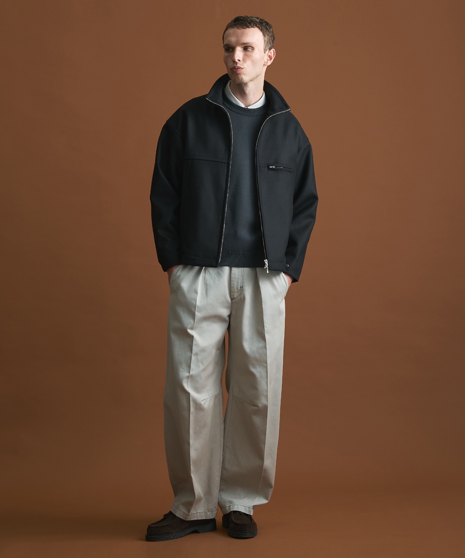 Super140sメルトンスタンドジップBL