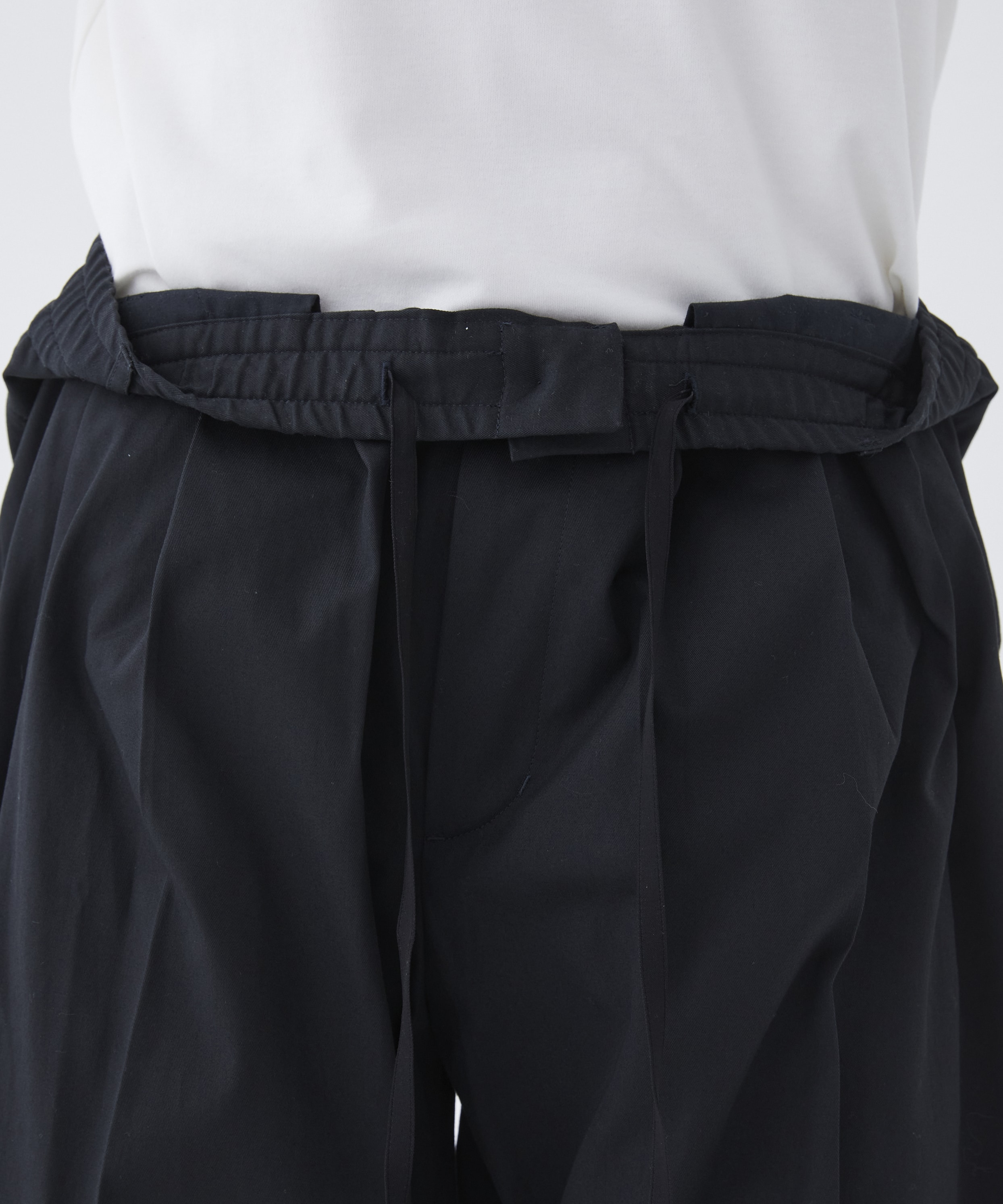 SUMMER LIGHT CHINOS