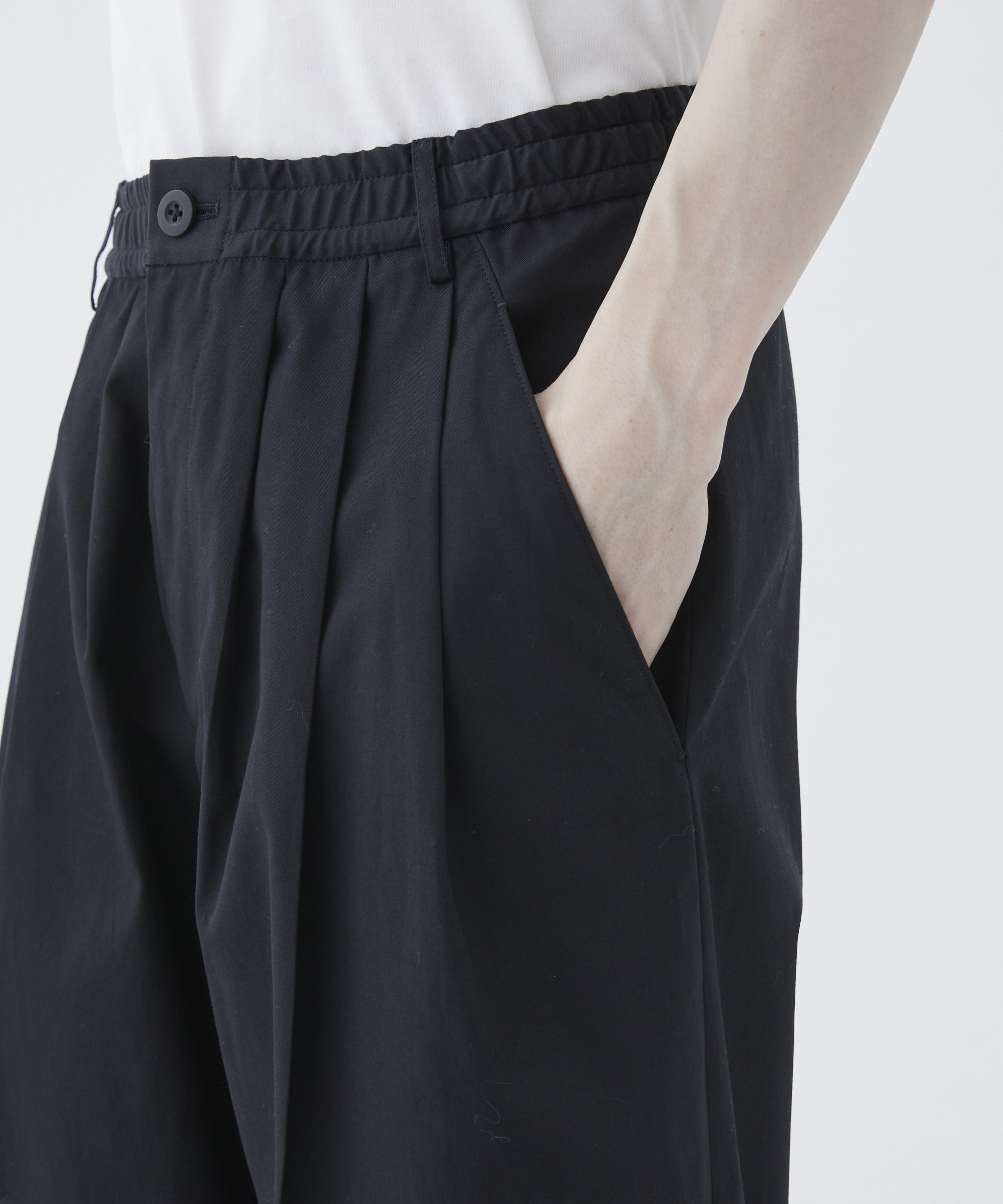 SUMMER LIGHT CHINOS
