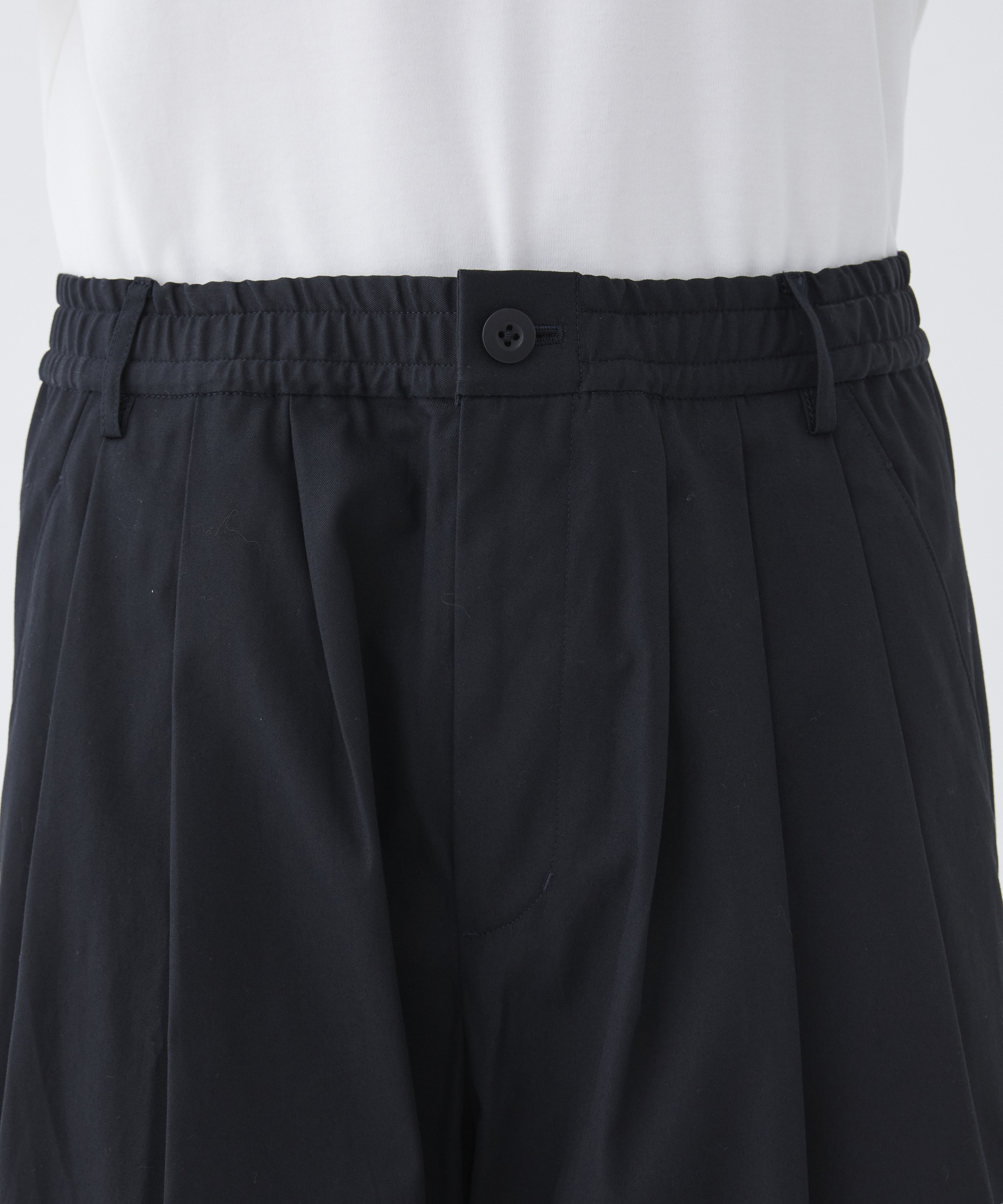 SUMMER LIGHT CHINOS
