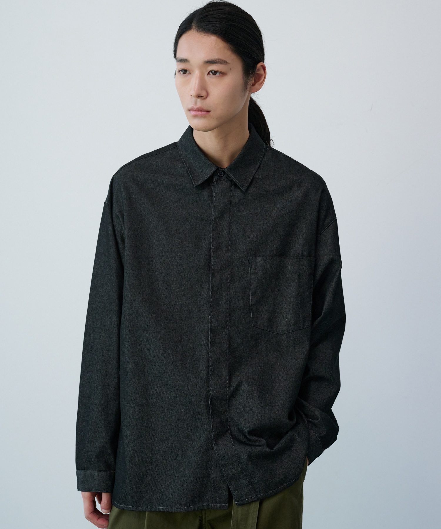 スマートデニムライクシャツ(1 BLACK): : メンズ｜PUBLIC TOKYO ONLINE ...