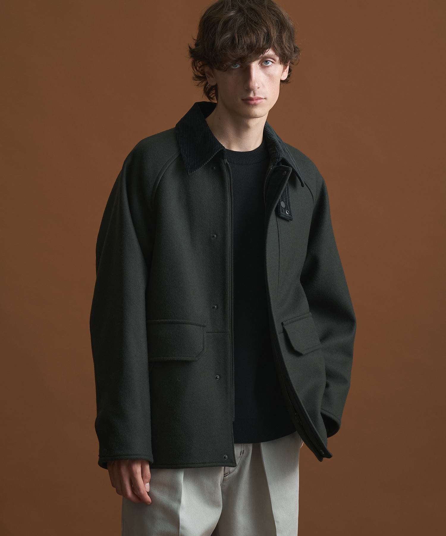 KHAKI