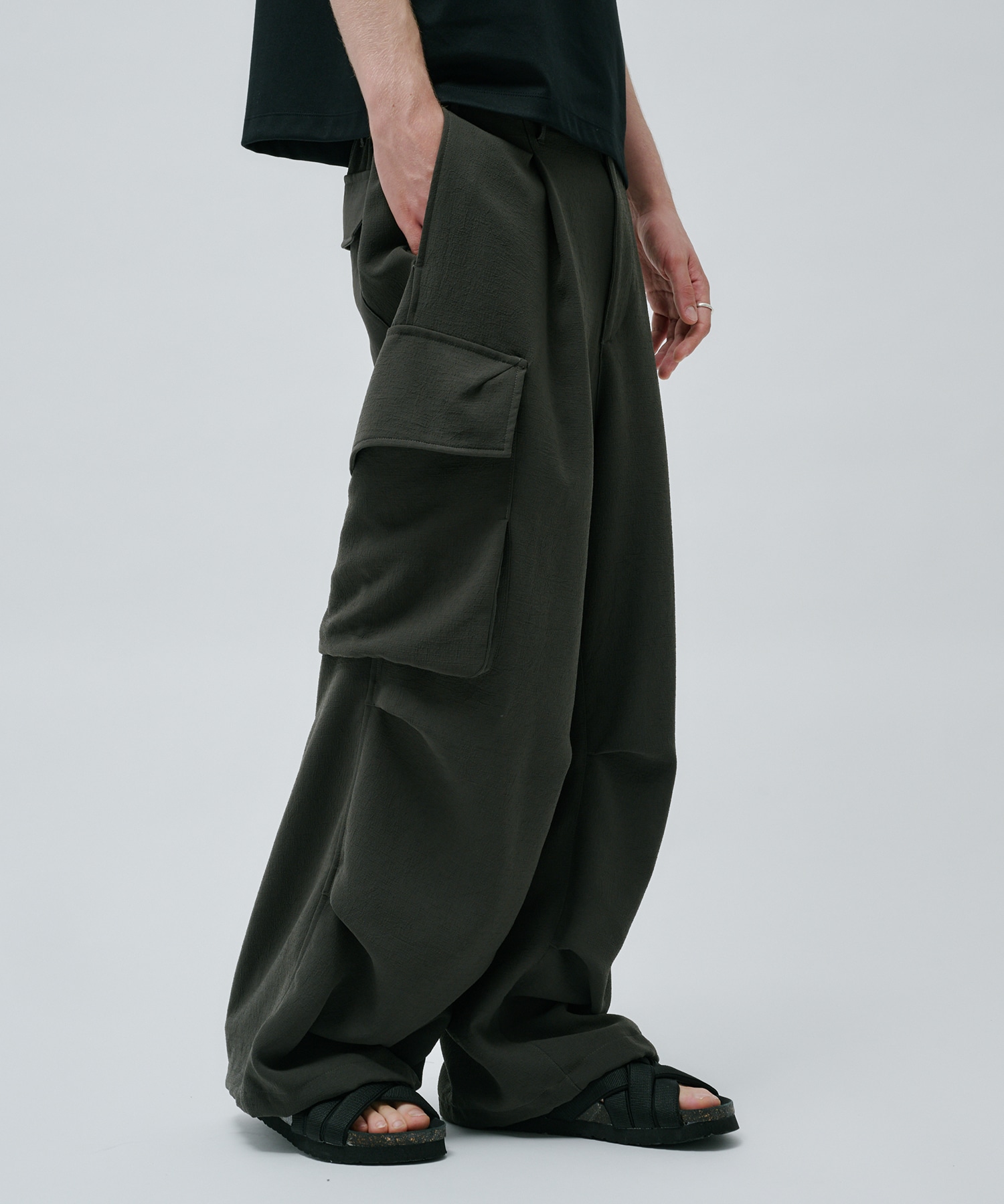 KHAKI