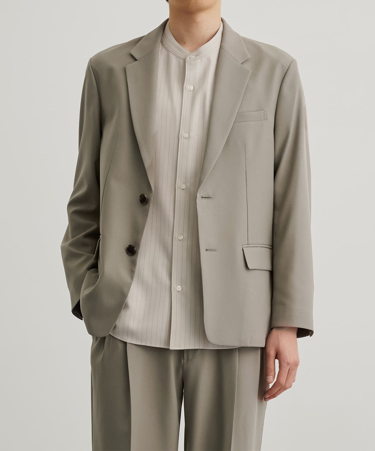 LIGHT BROWN