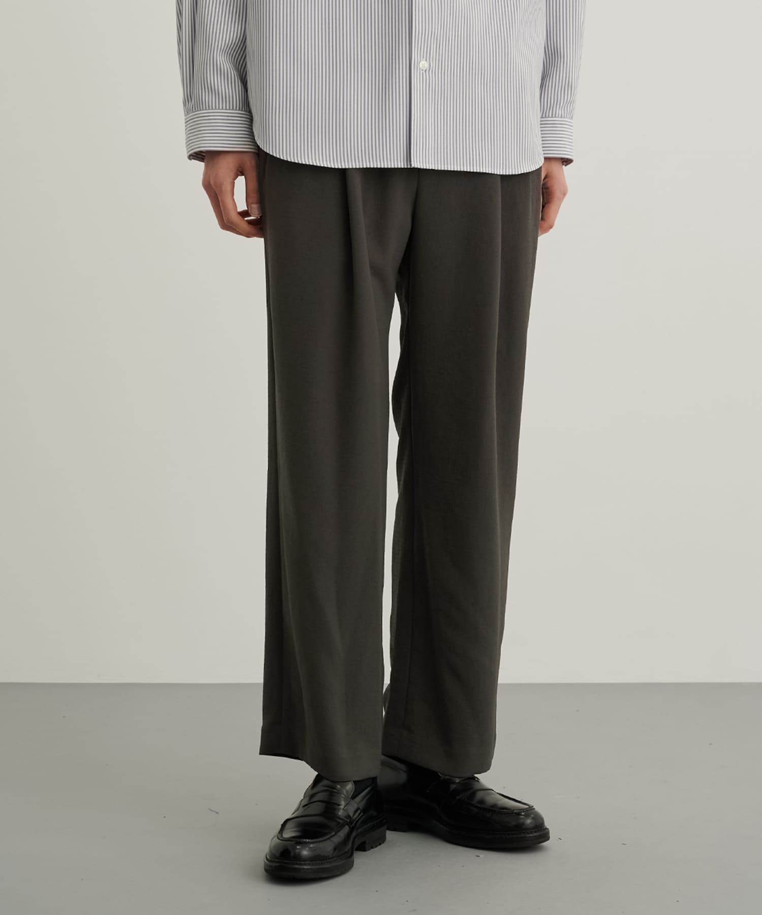 ハイコンフォートリラックス2タックスラックス(1 DARK GREY