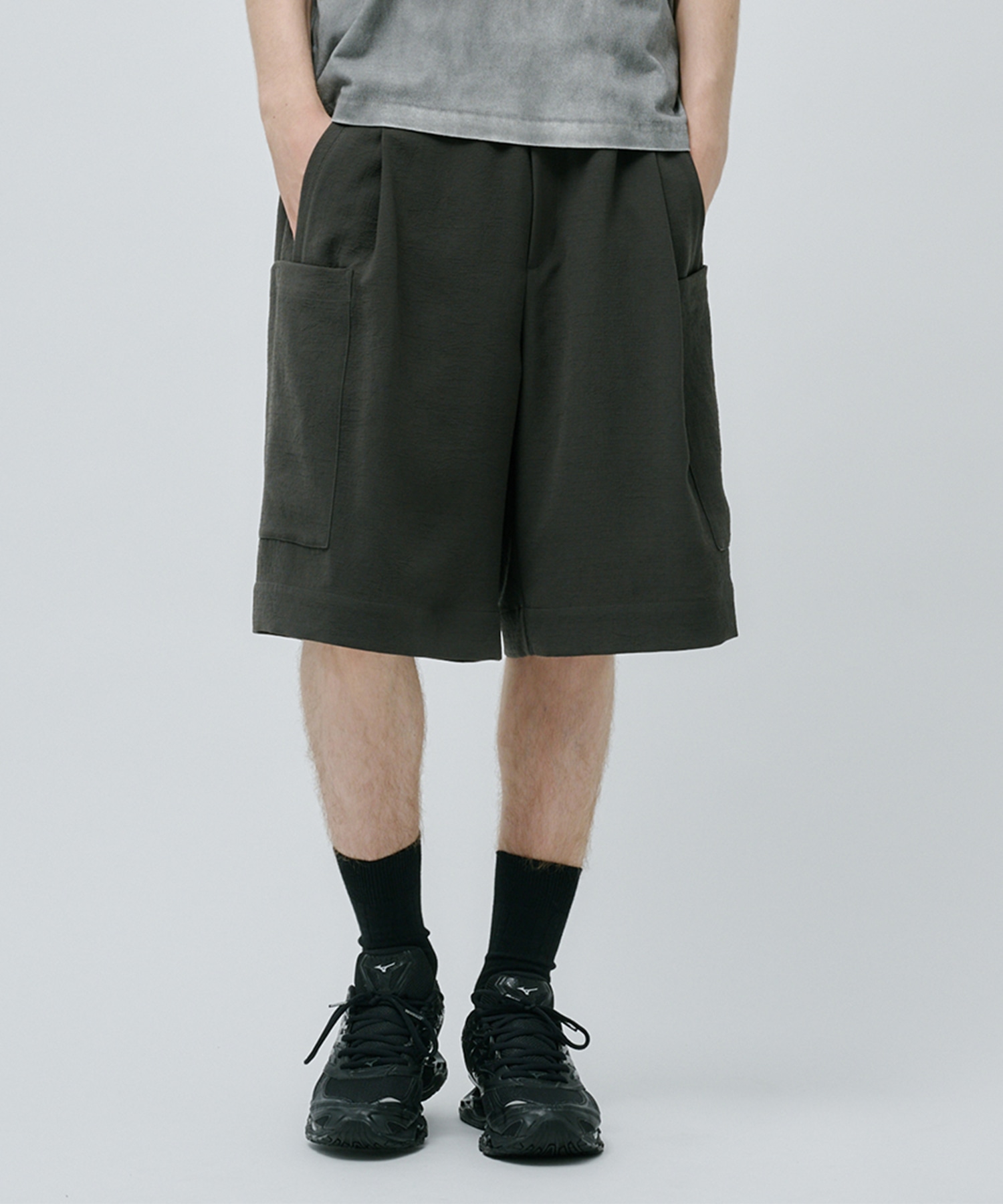 KHAKI
