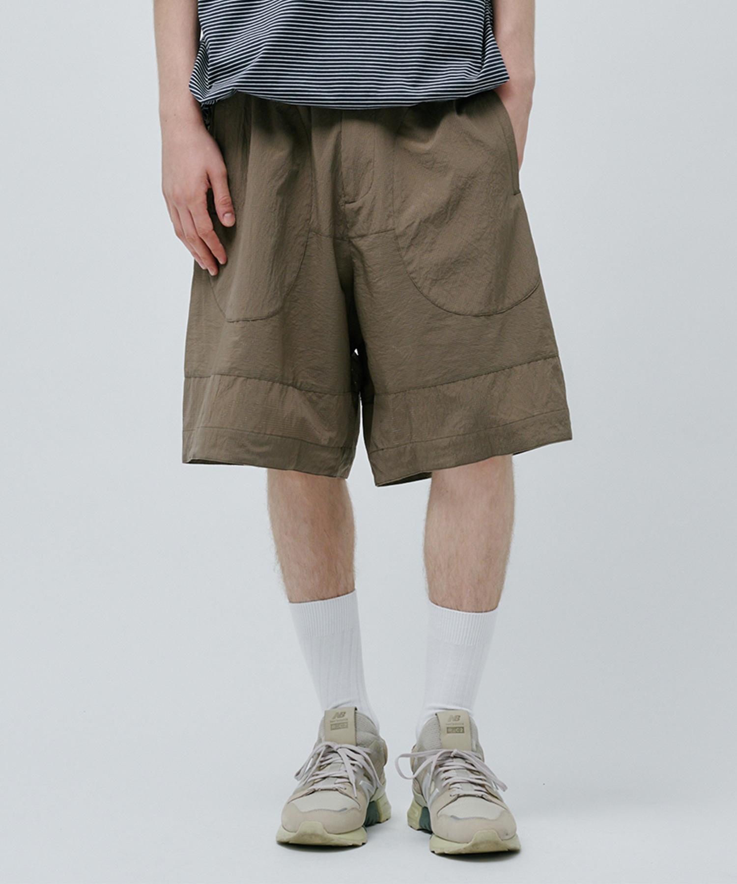 GREY BEIGE