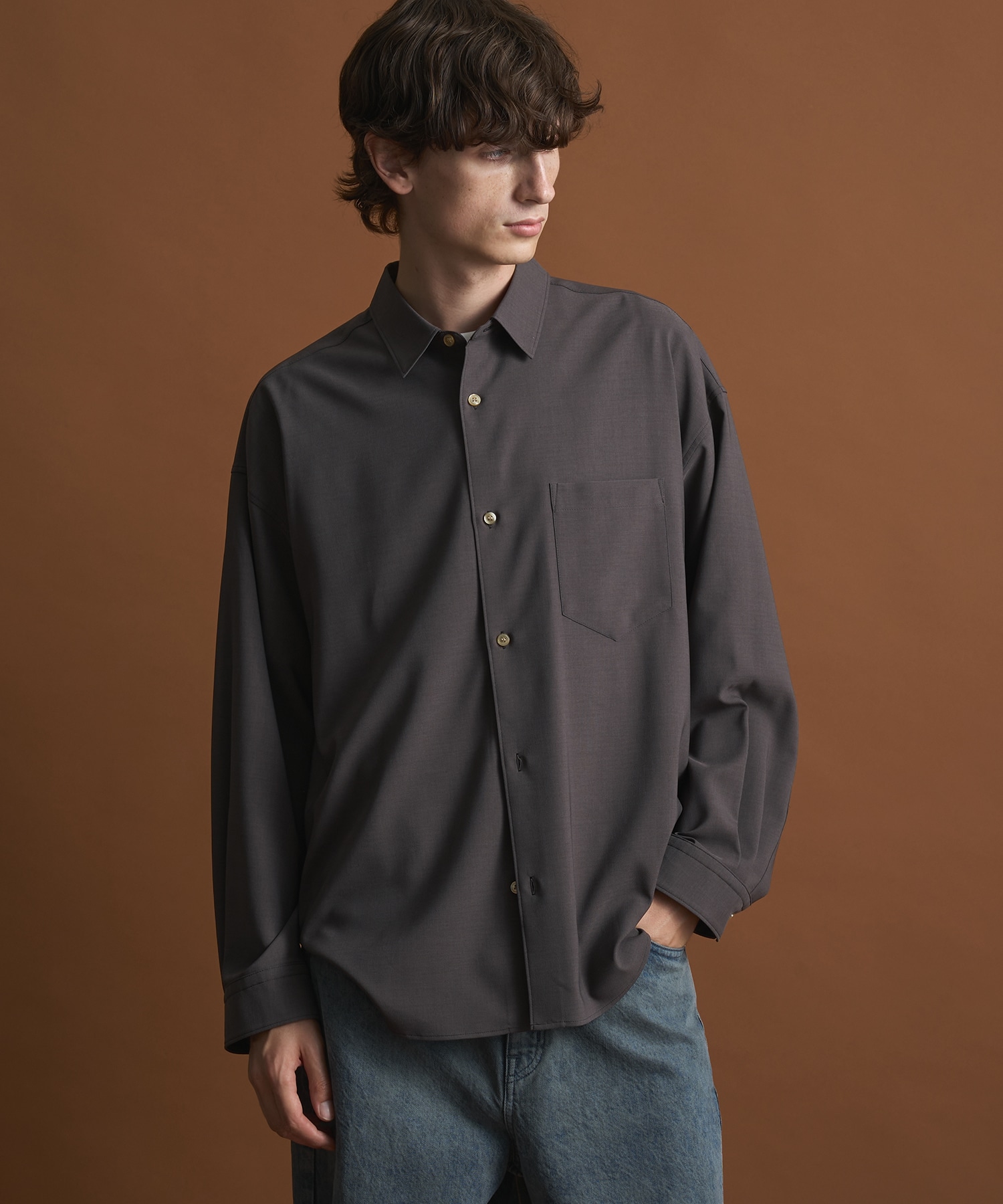 DARK BROWN
