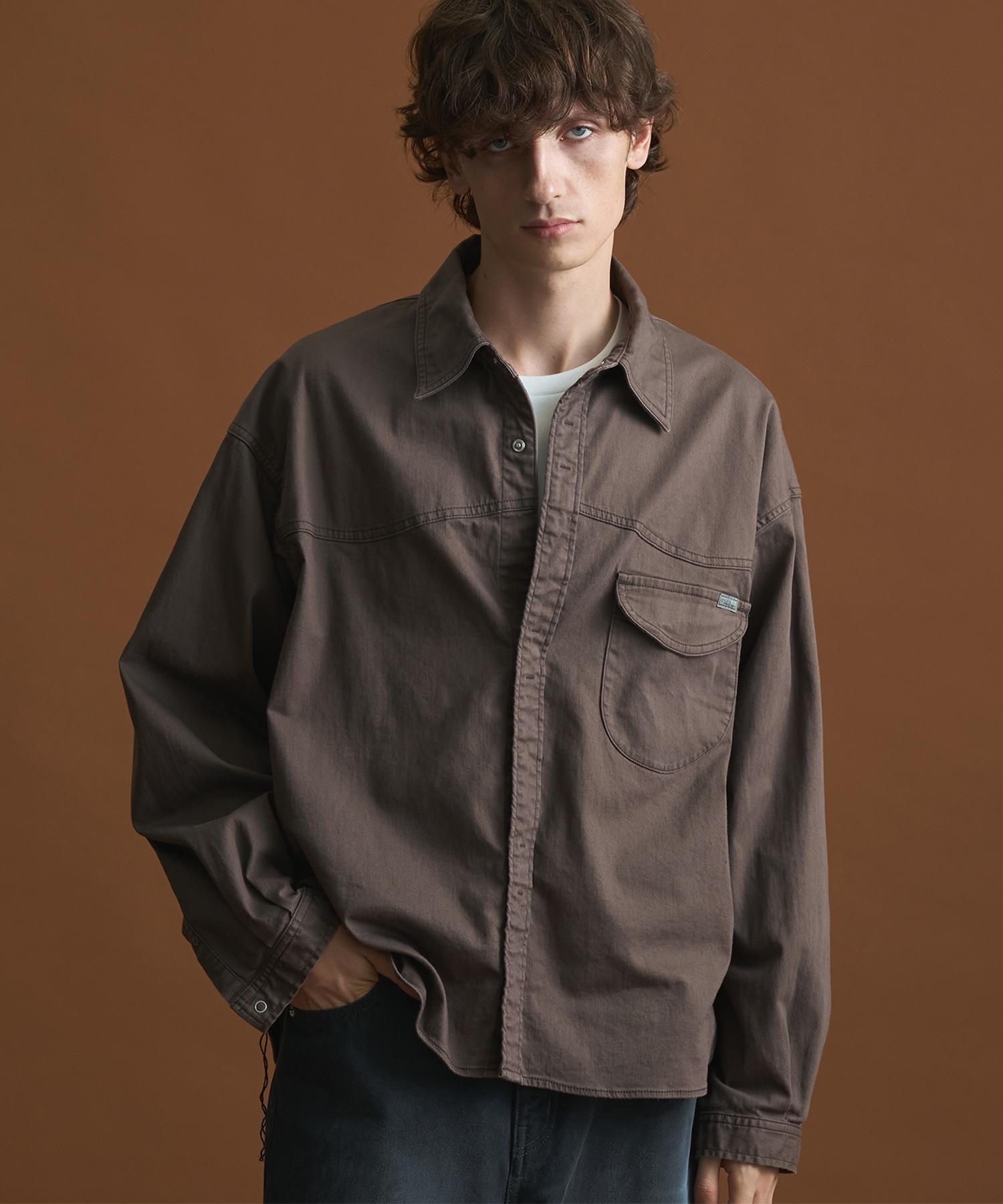 DARK BROWN