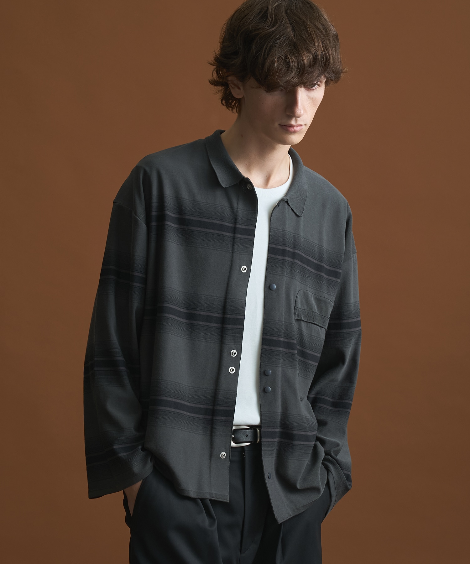 DARK GREY