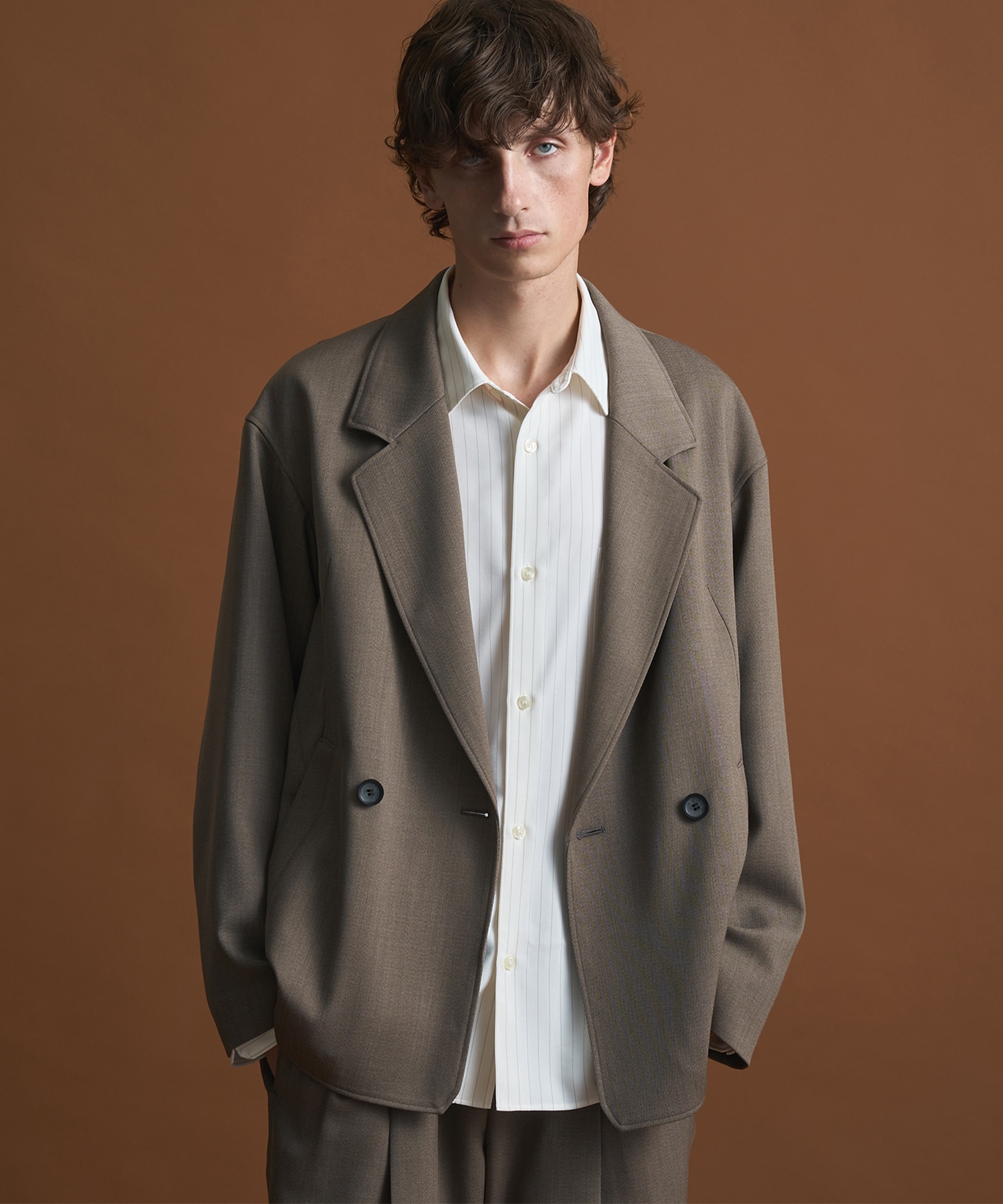 DARK BEIGE