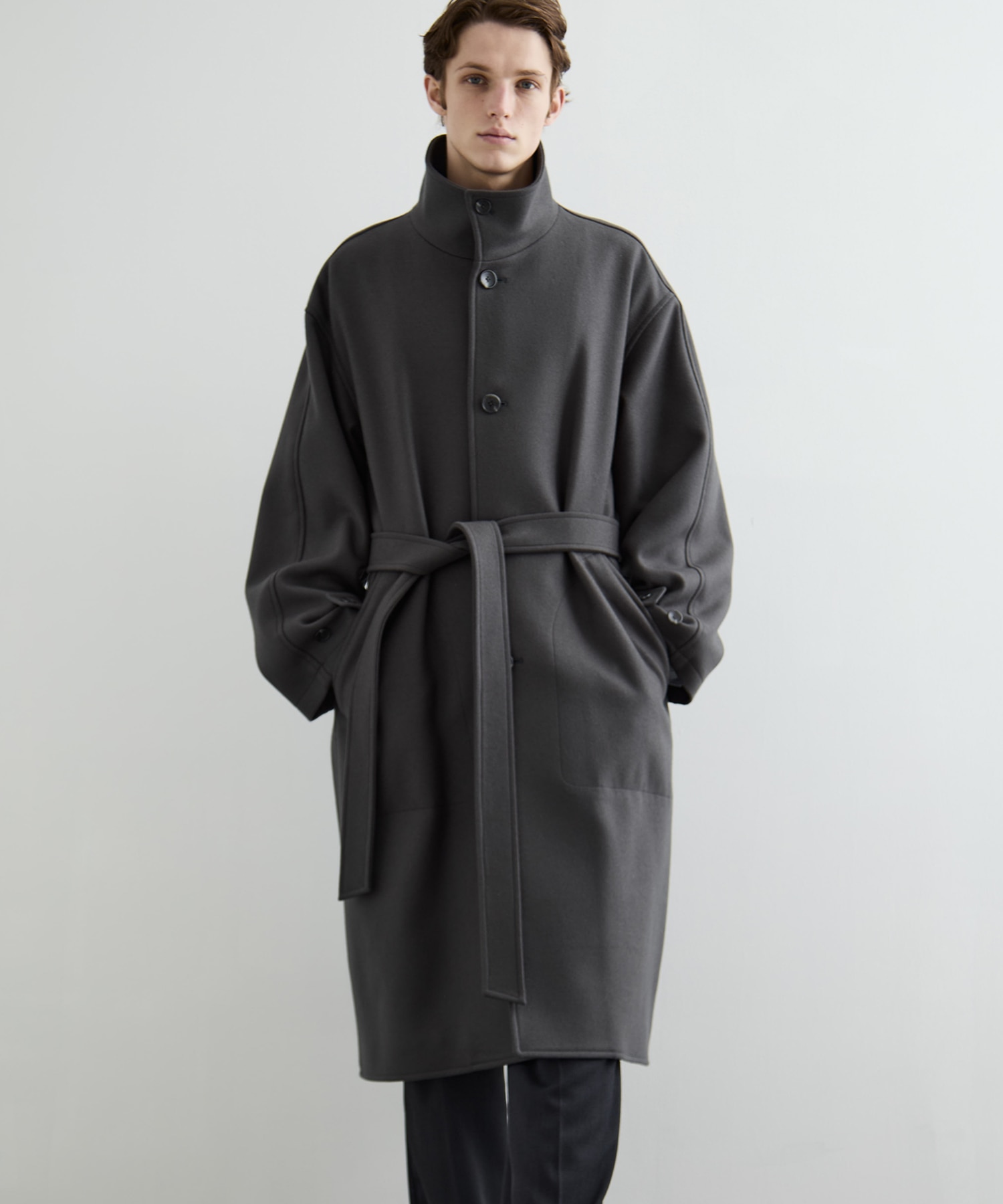 PUBLIC TOKYOダークグレー スタンドカラーコート メルトン Super140sメルトンスタンドコート(1 DARK GREY): : メンズ｜PUBLIC