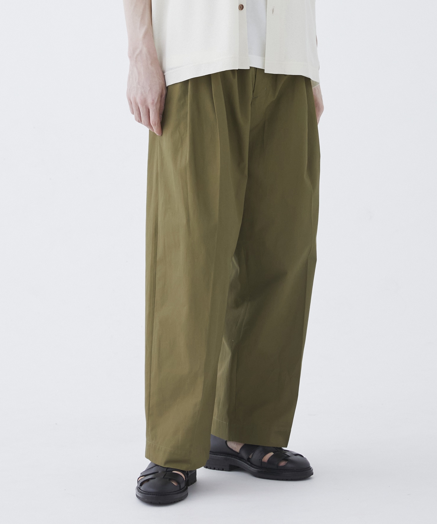 KHAKI