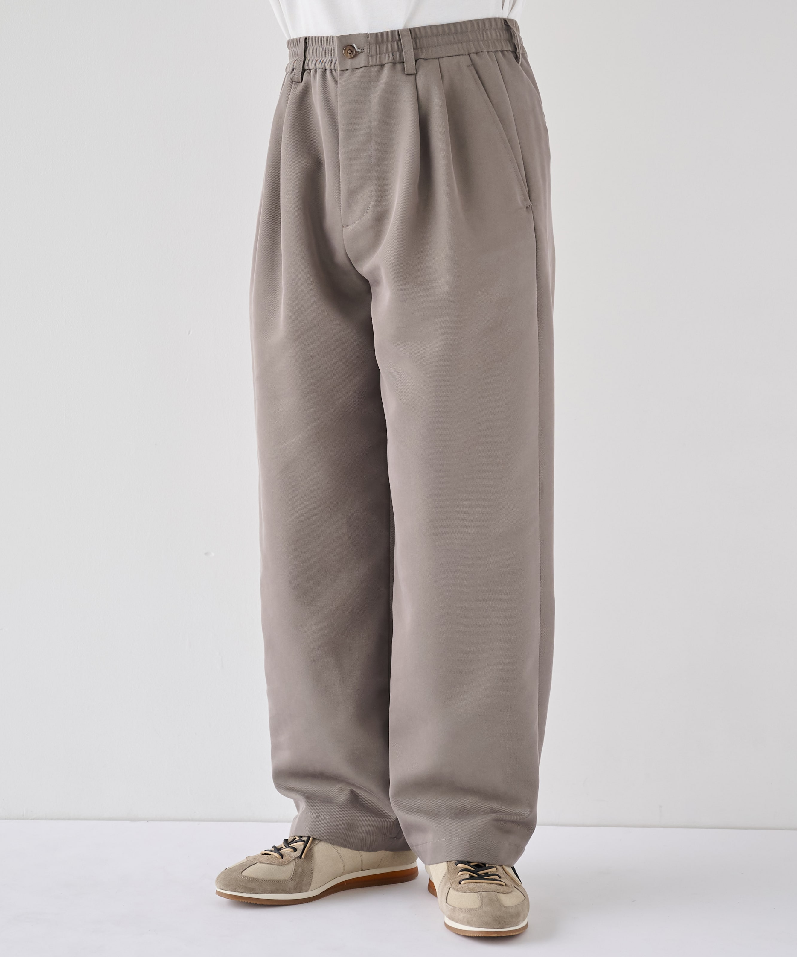 GREY BEIGE