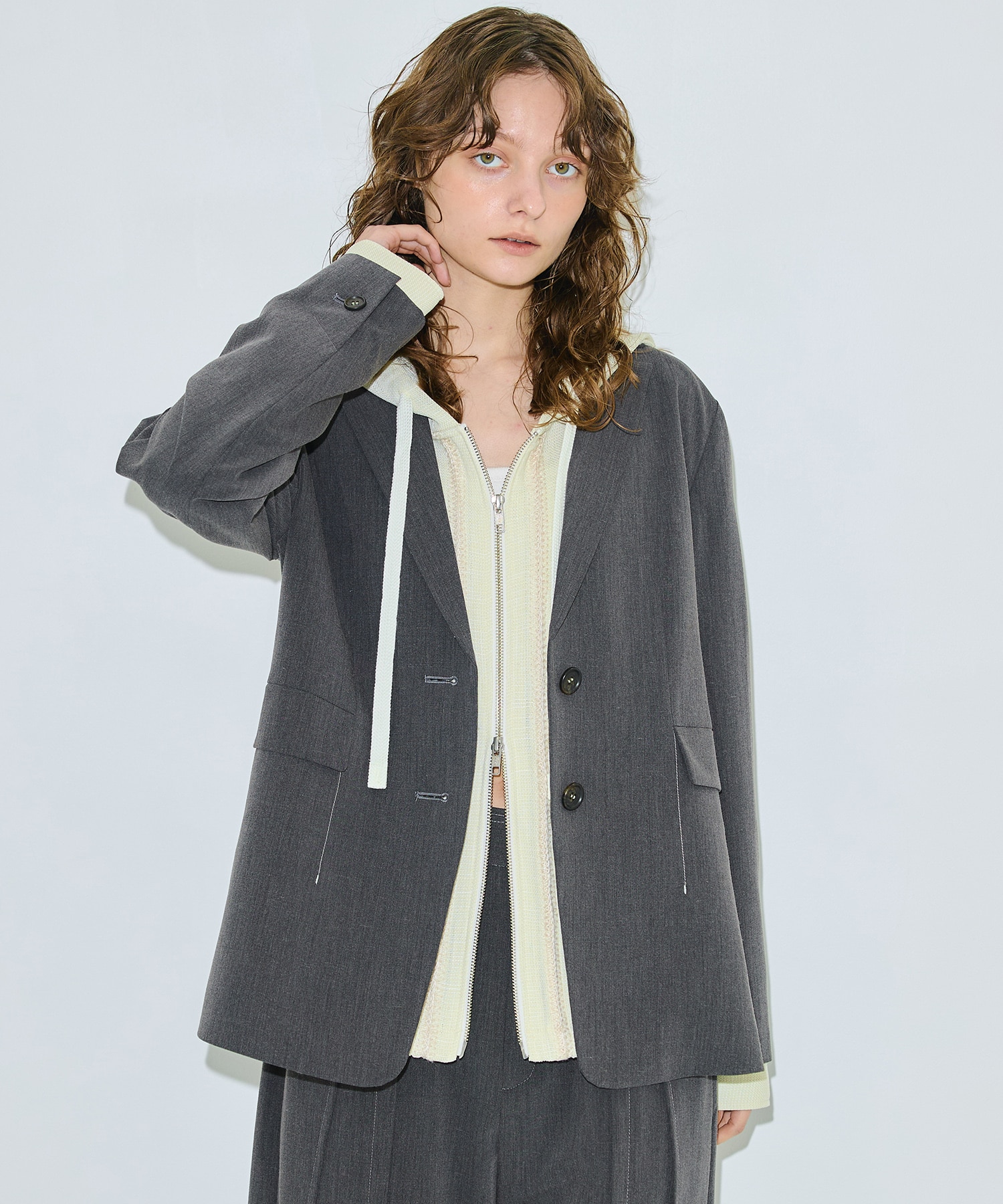 DARK GREY