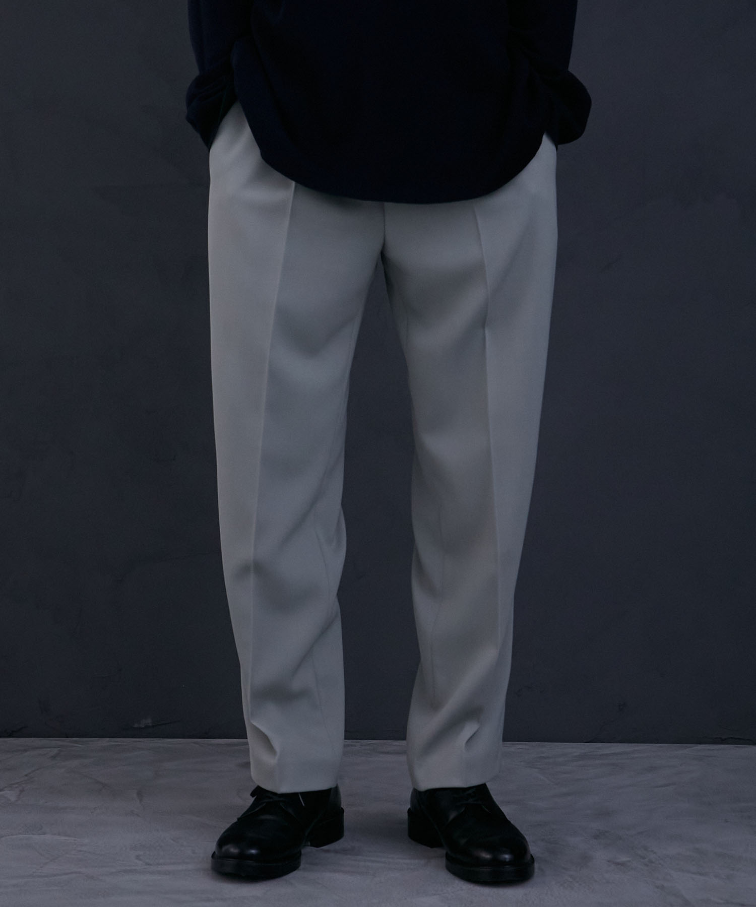 AQUA WOOLカルゼスラックス