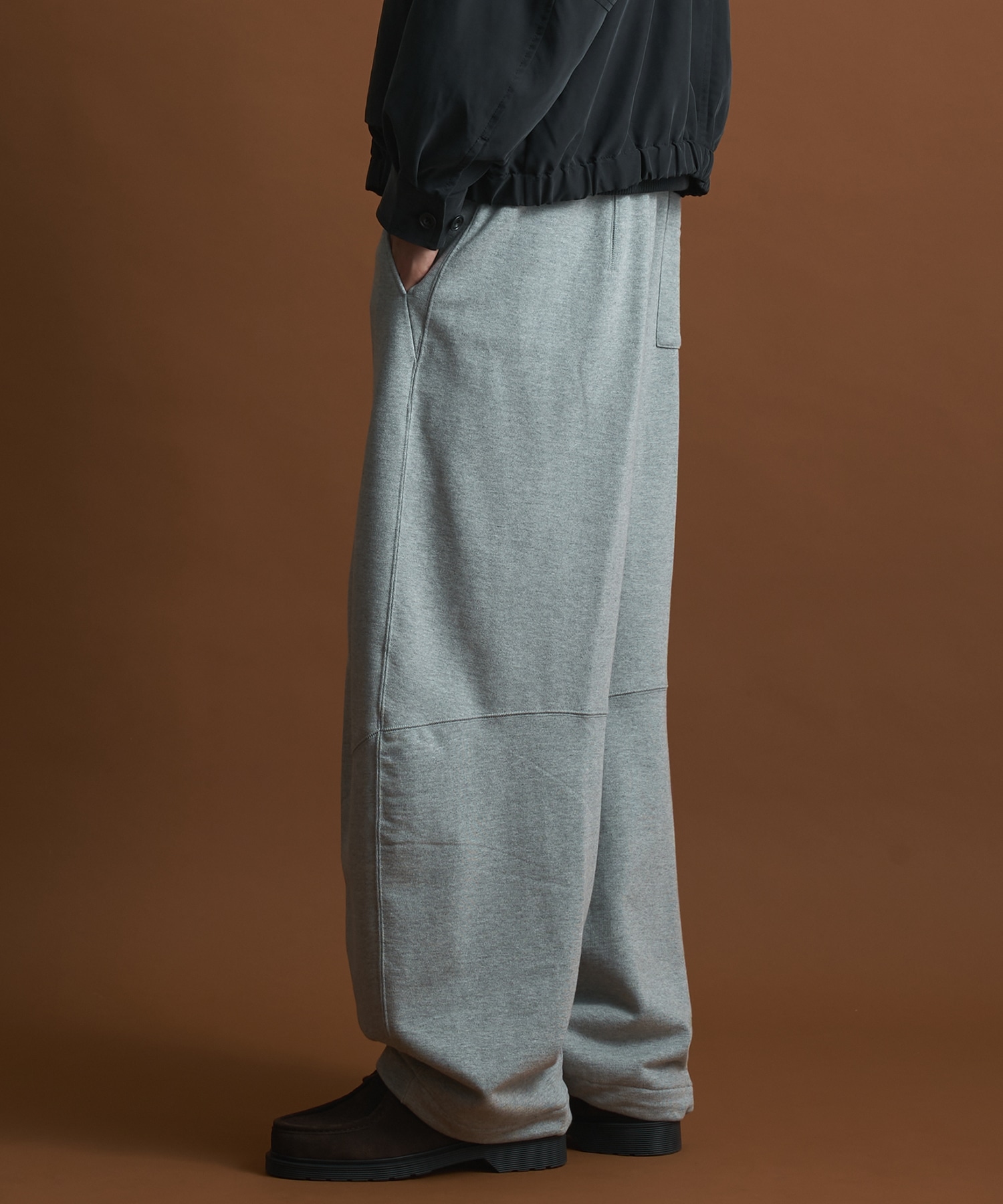 PUBLIC SWEAT バレルパンツ
