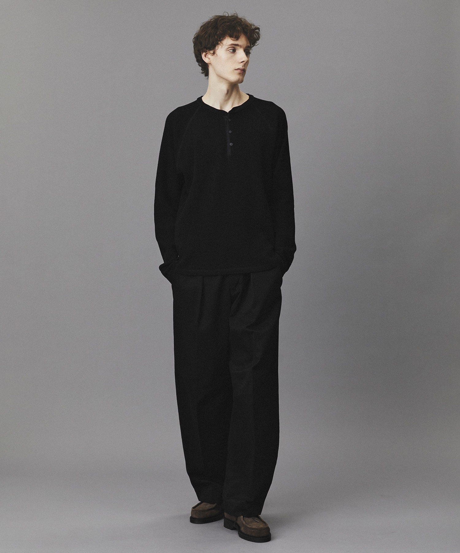 サーマルヘンリーネックTEE