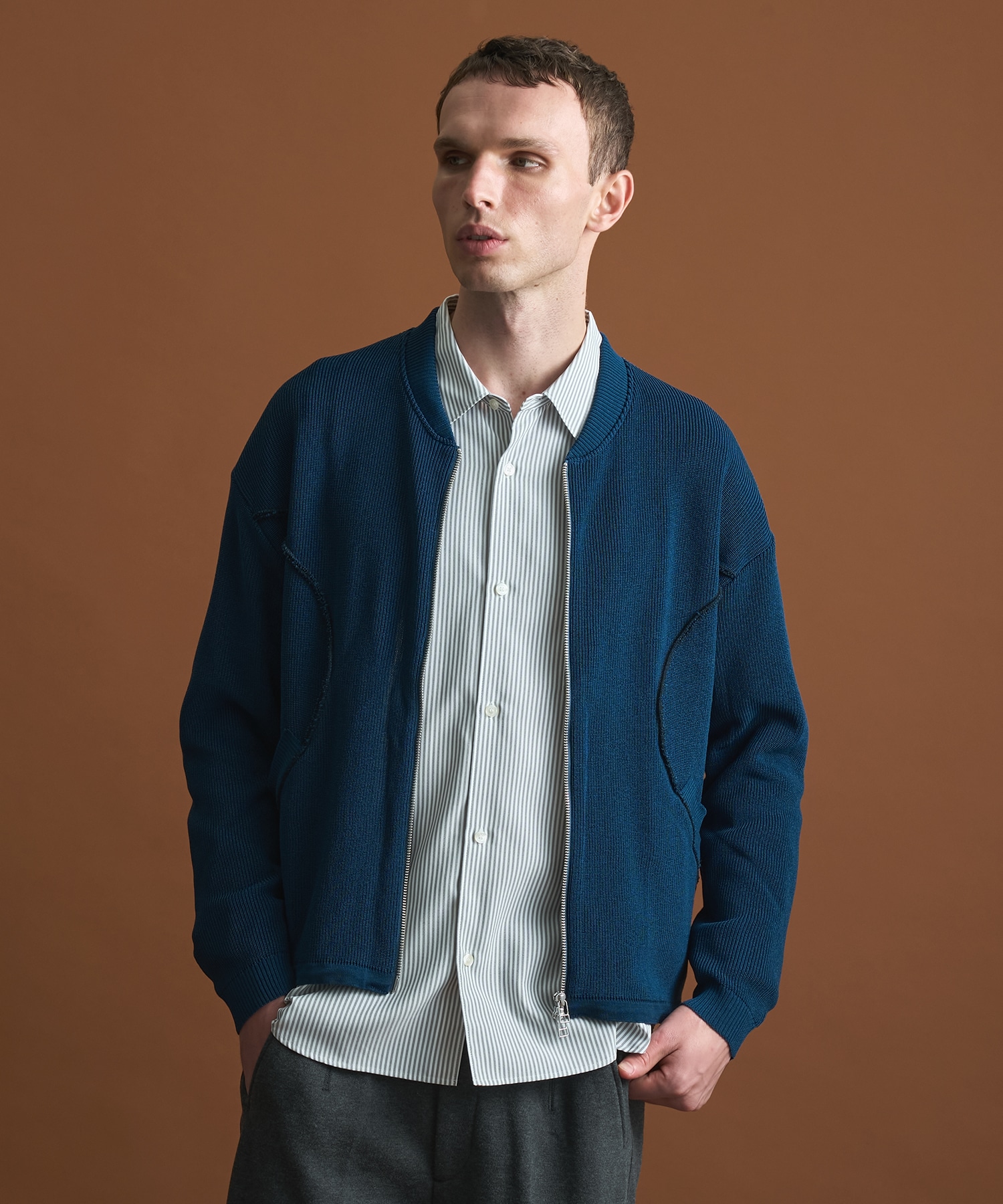 カーブラインアゼニットブルゾン