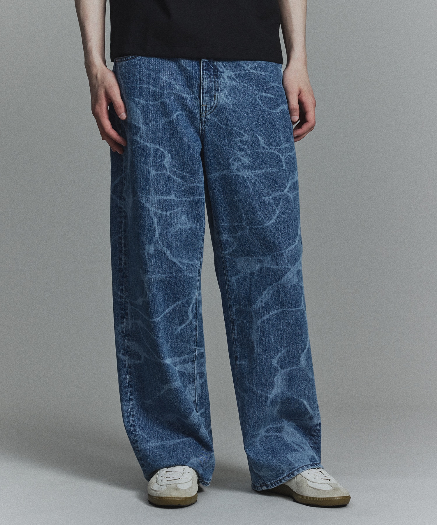 PUBLIC DENIM ART SEA