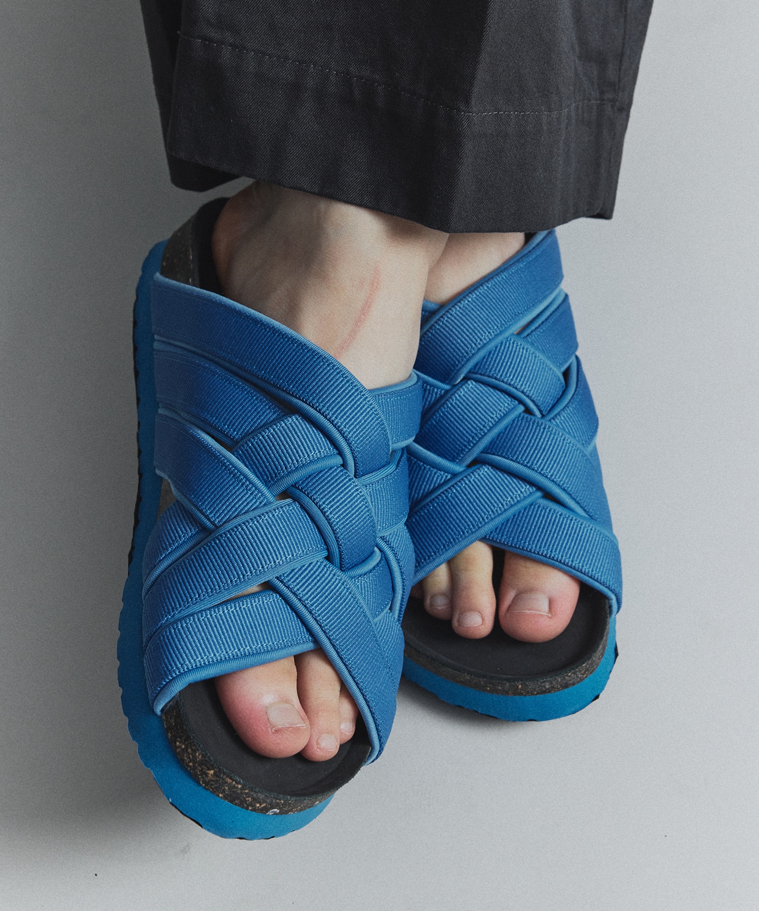 メッシュコルクベッドサンダル