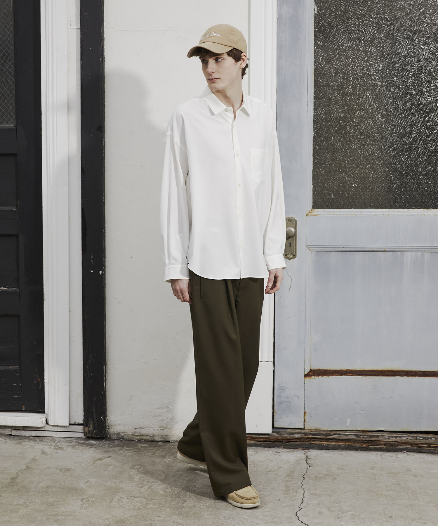 コンフォートリラックスレギュラーシャツ