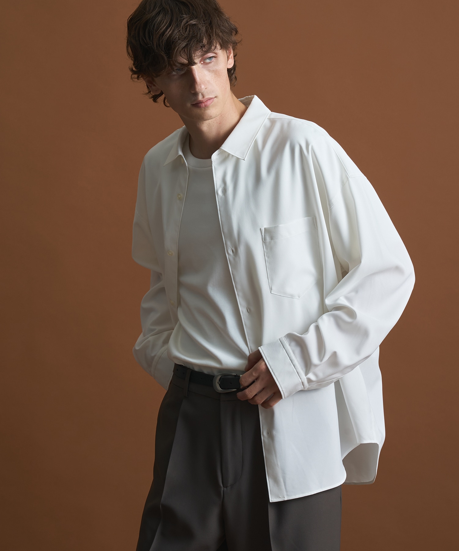 コンフォートリラックスレギュラーシャツ