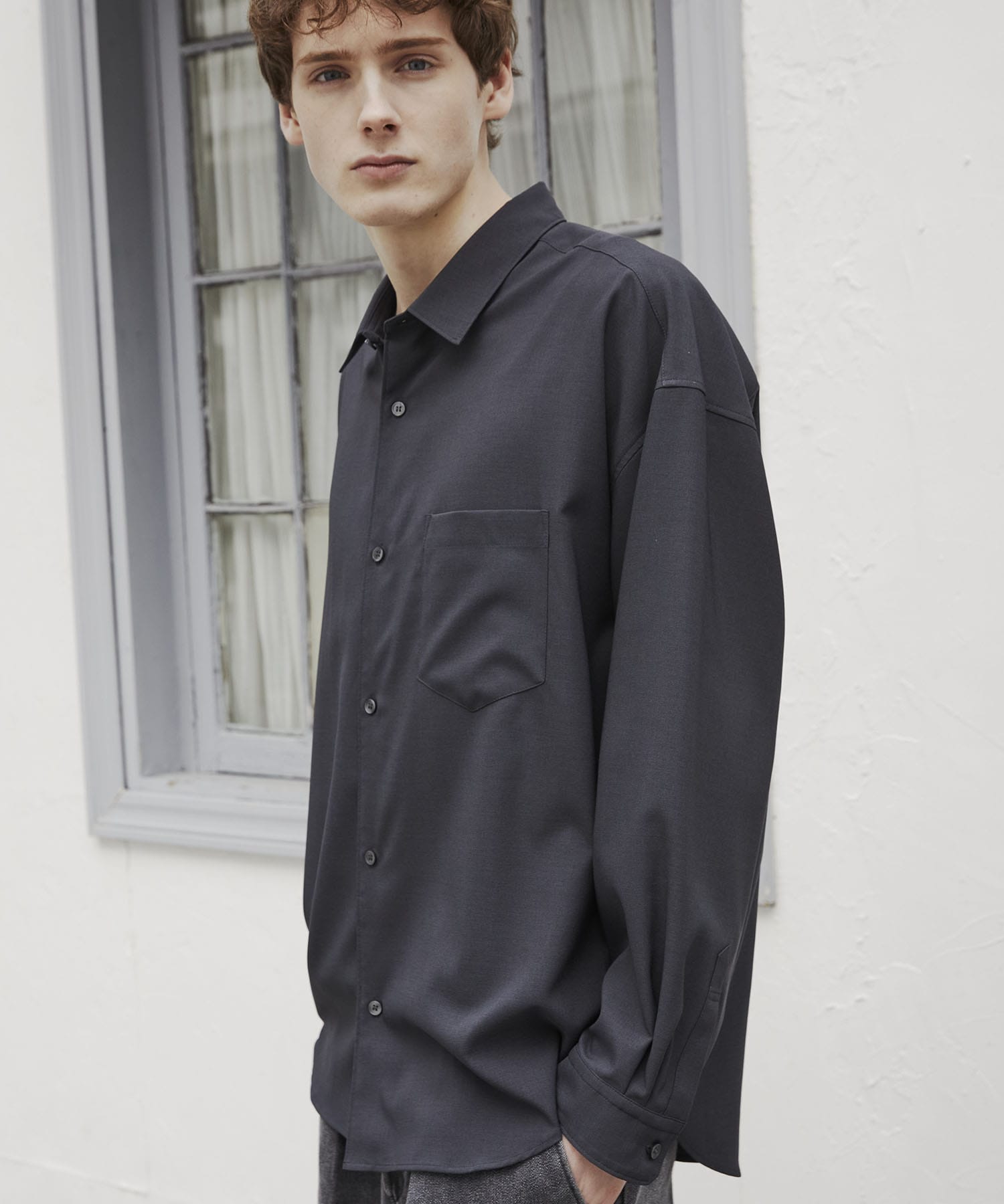 コンフォートリラックスレギュラーシャツ