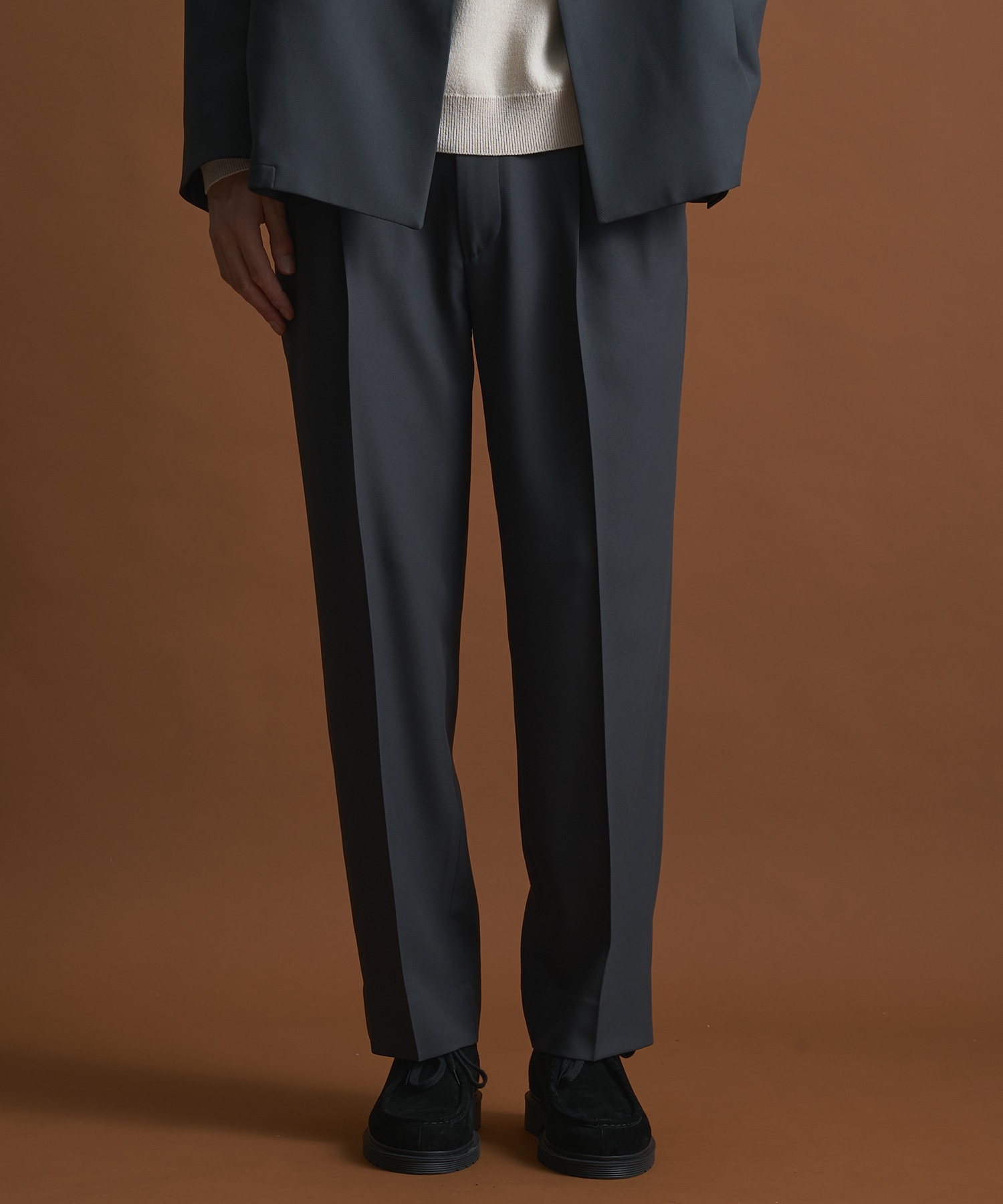 GRツイルエバークリーステーパードスラックス