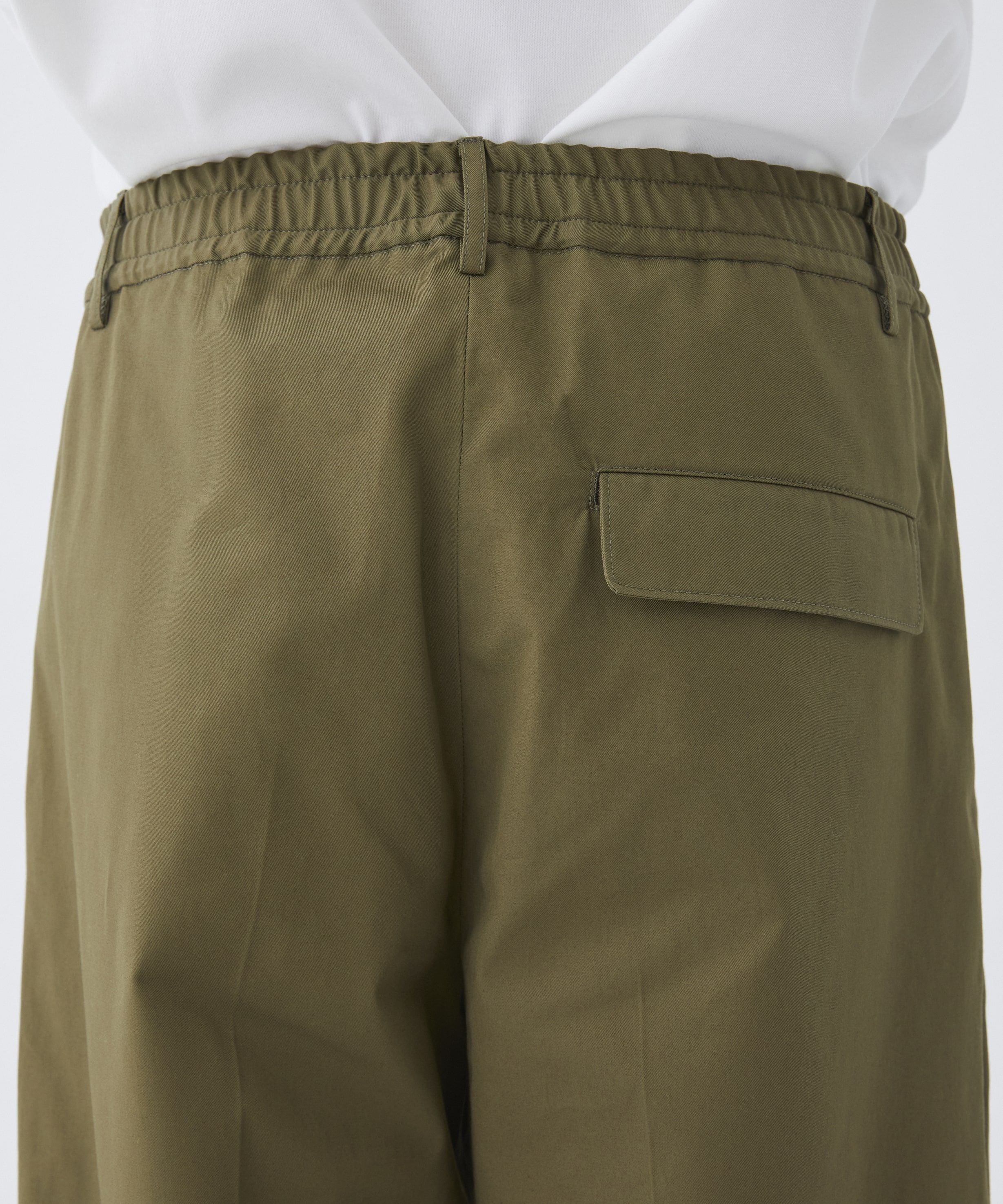 SUMMER LIGHT CHINOS