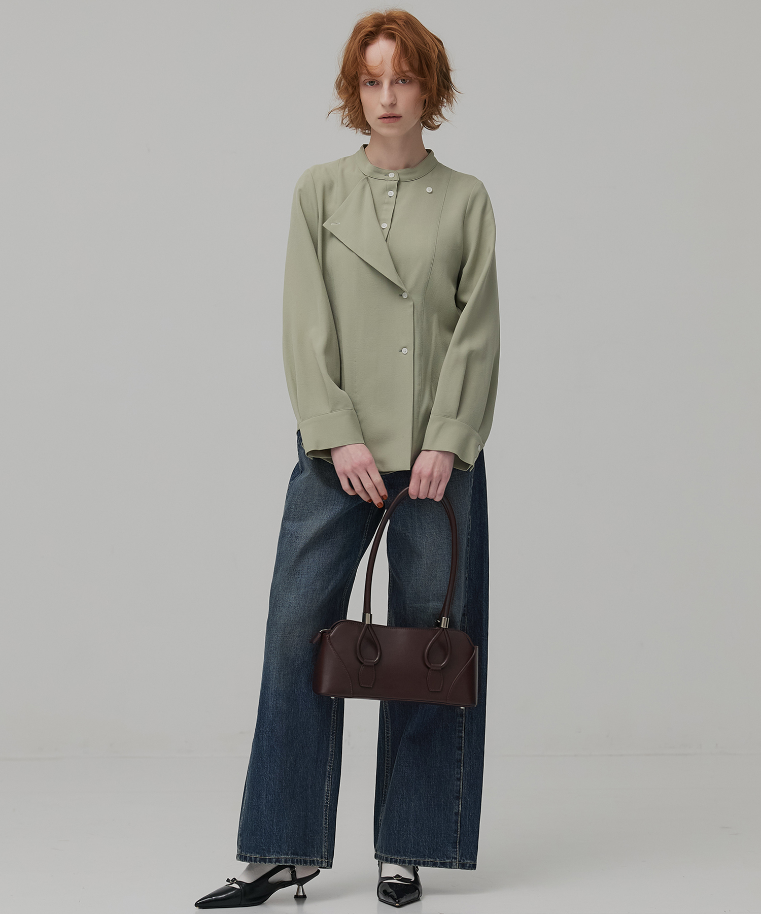 ターンバックバンドカラーシャツ