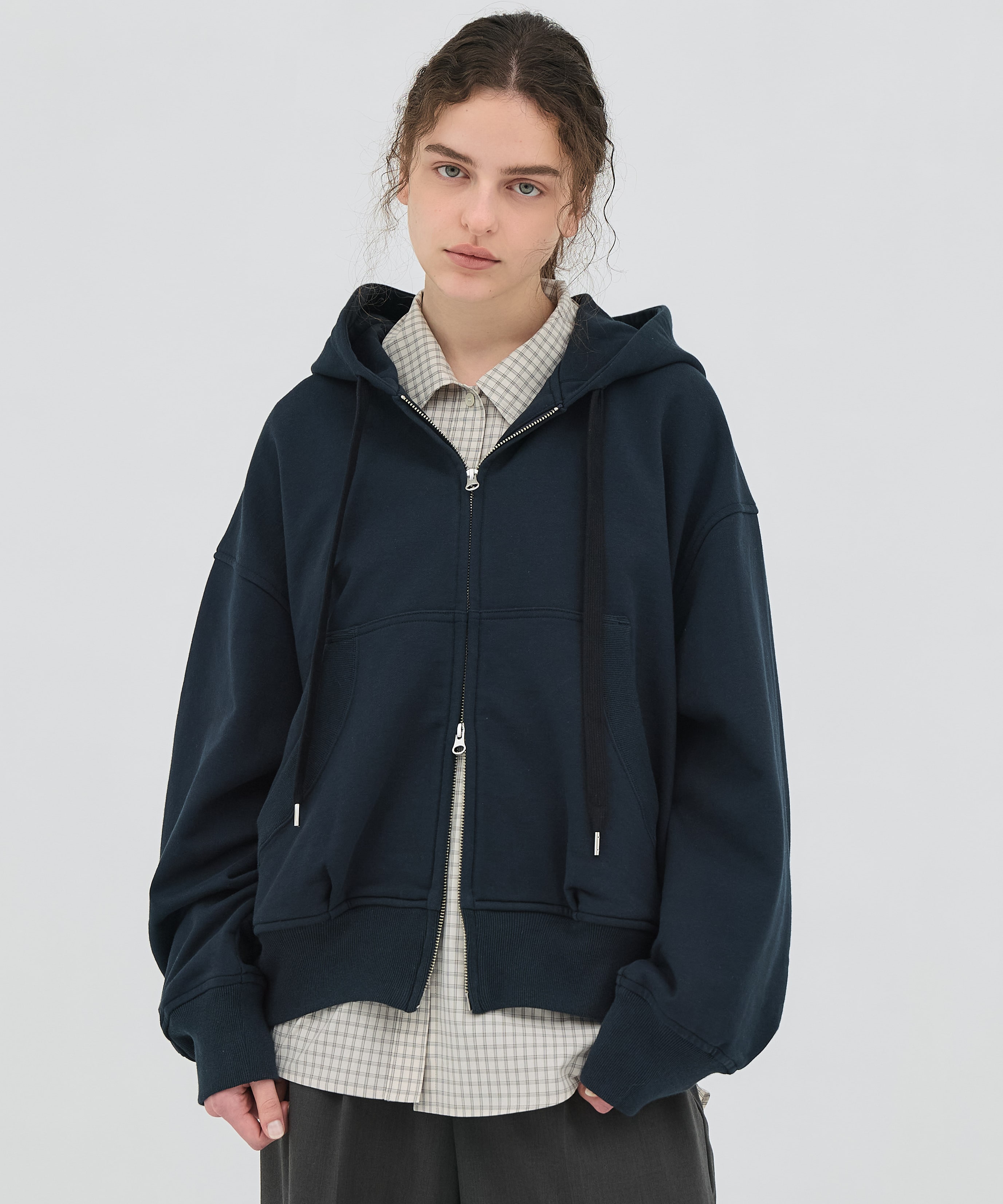 極 オーバーサイズバルーンフーディ