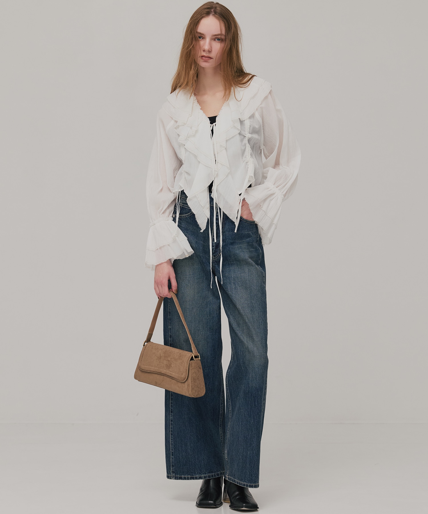 ラッフルカラーギャザーブラウス