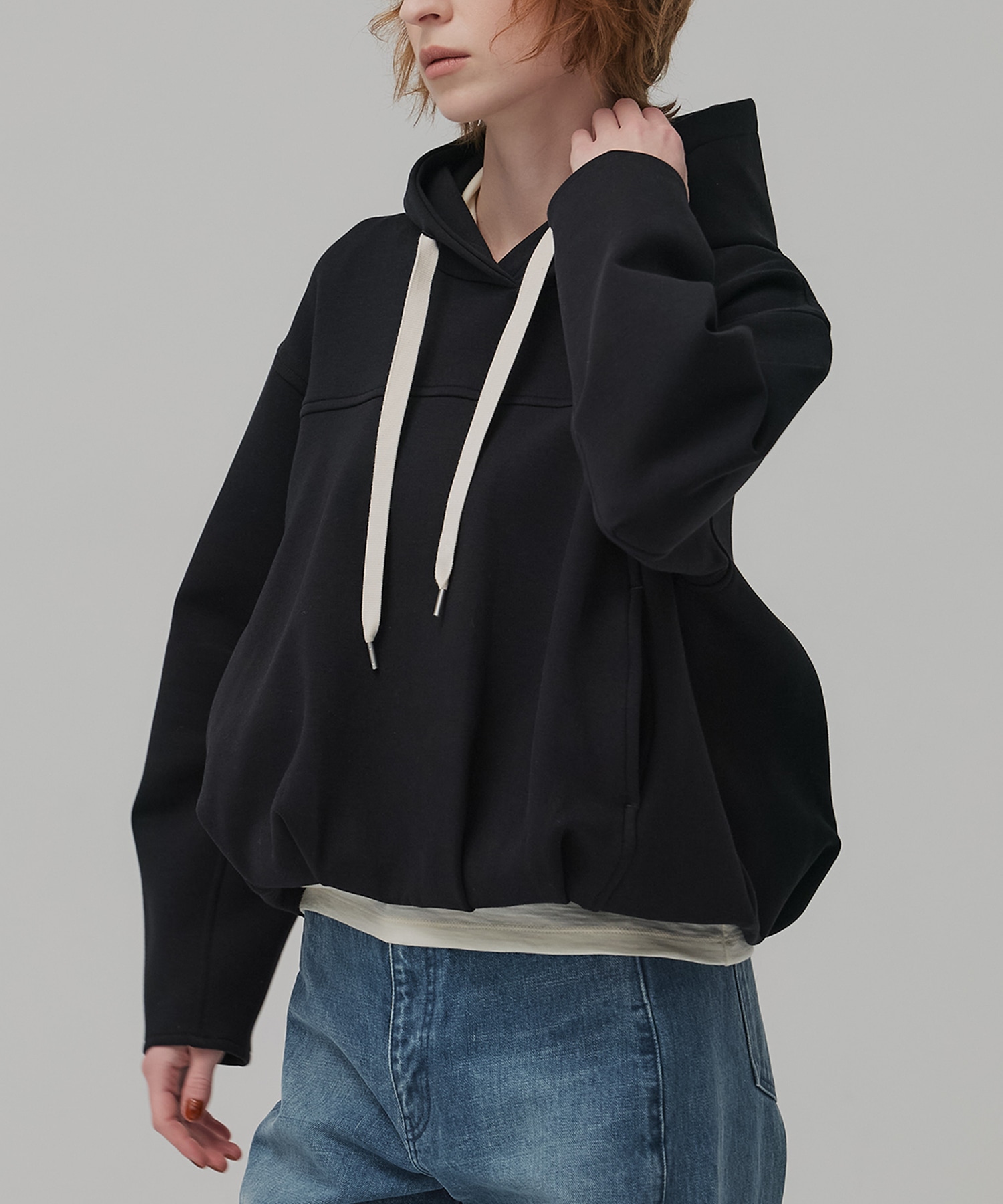 ダンボールバルーンフーディ