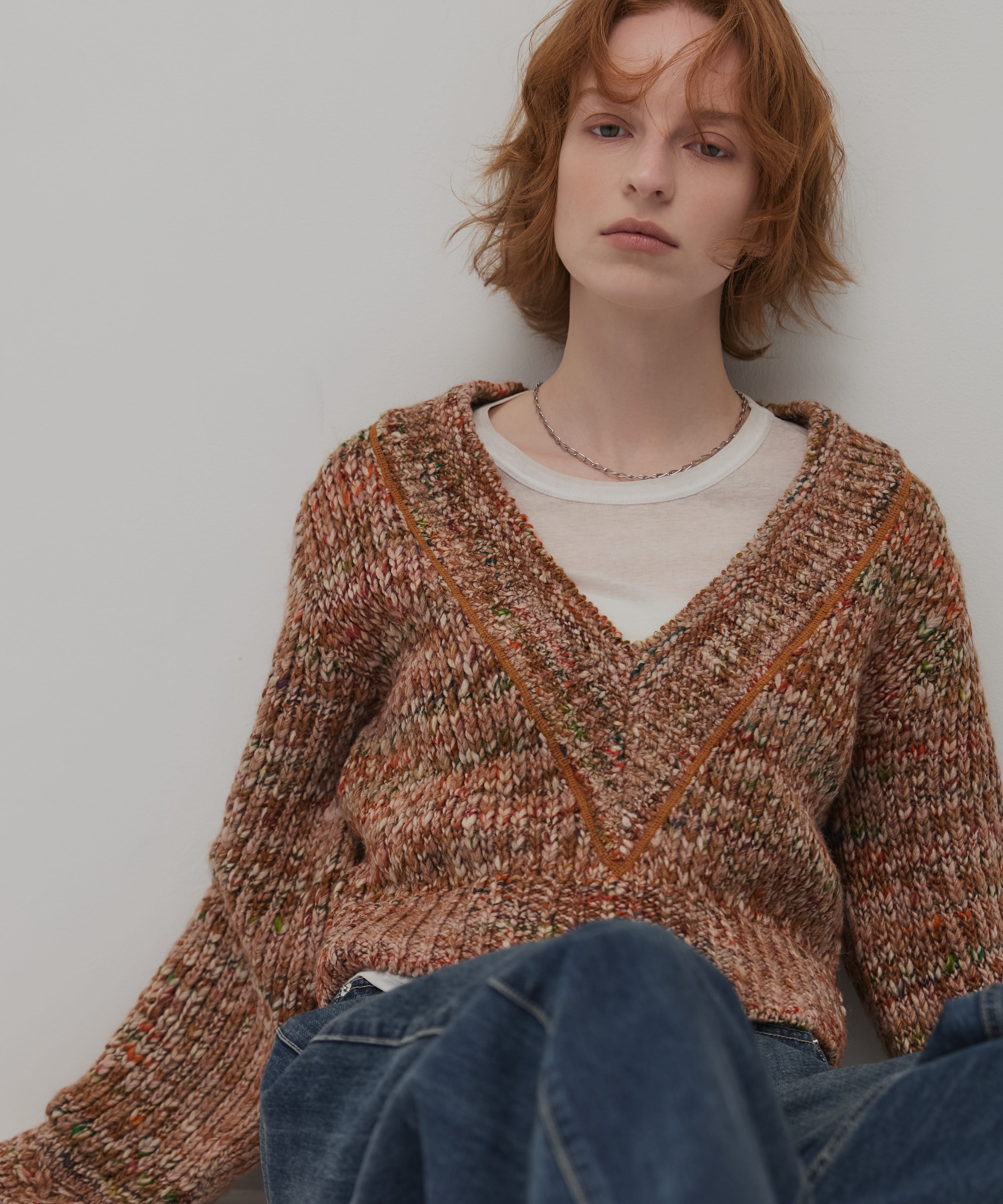 ミックスカラーVネックニット