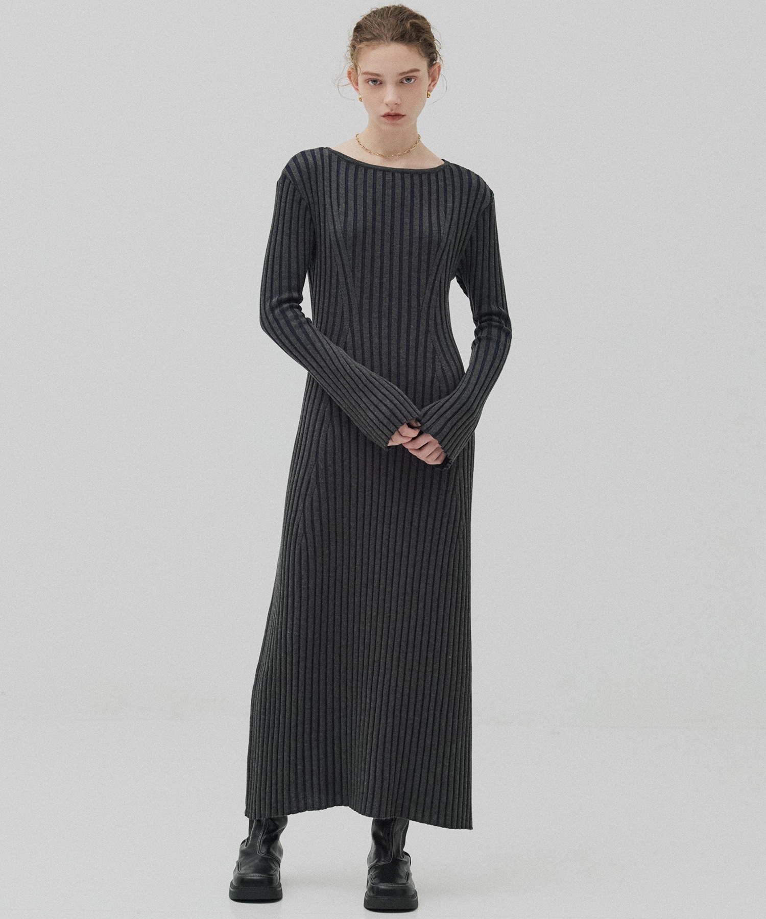 フレアリブニットワンピース