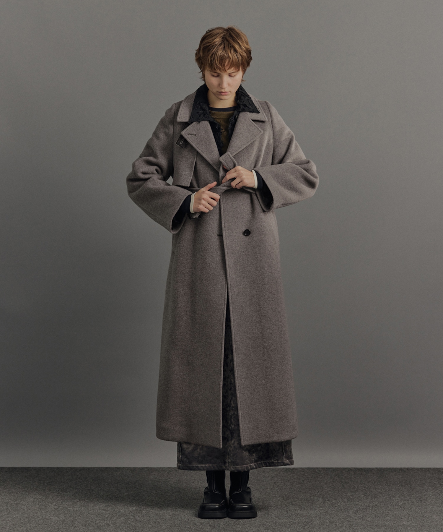 LAMBSアシメオーバーヨークコート