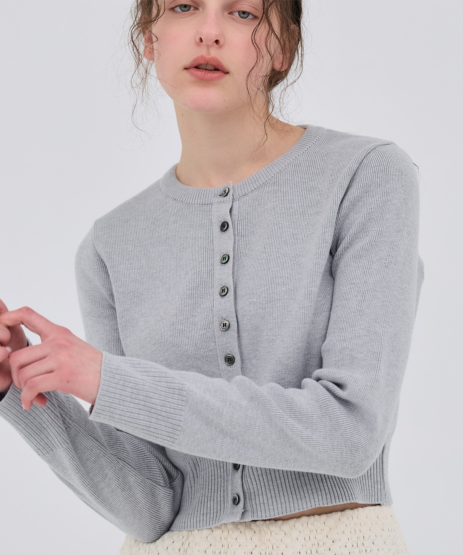 コットンシルククルーカーデ