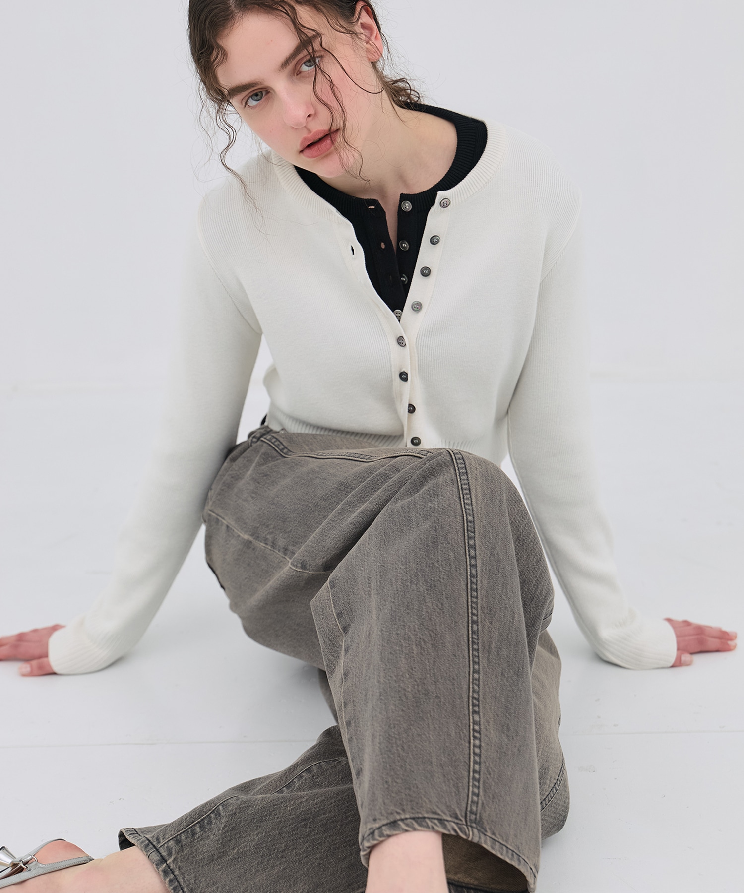 コットンシルククルーカーデ