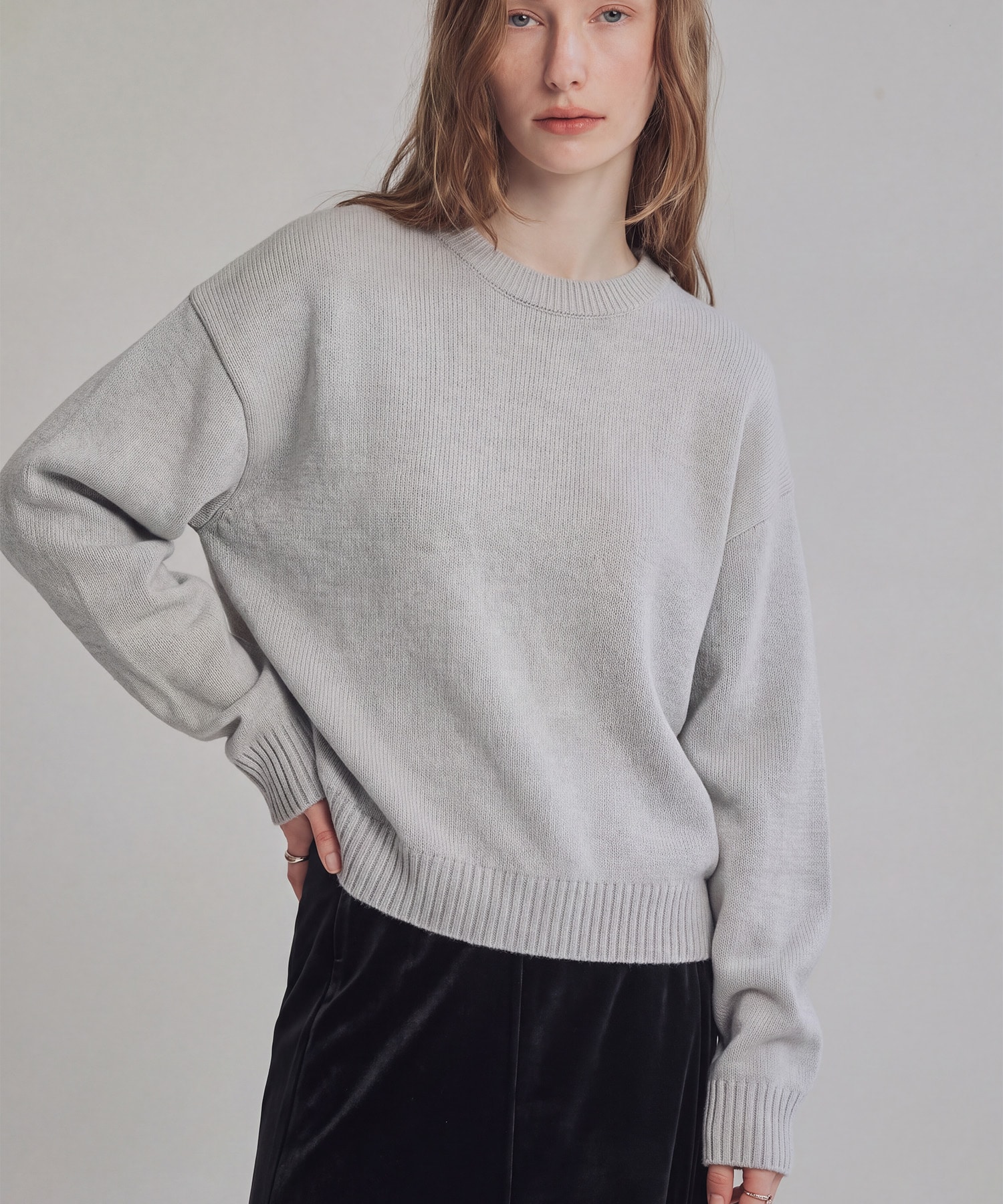 【WEB先行発売】エアウールクルーネックニット