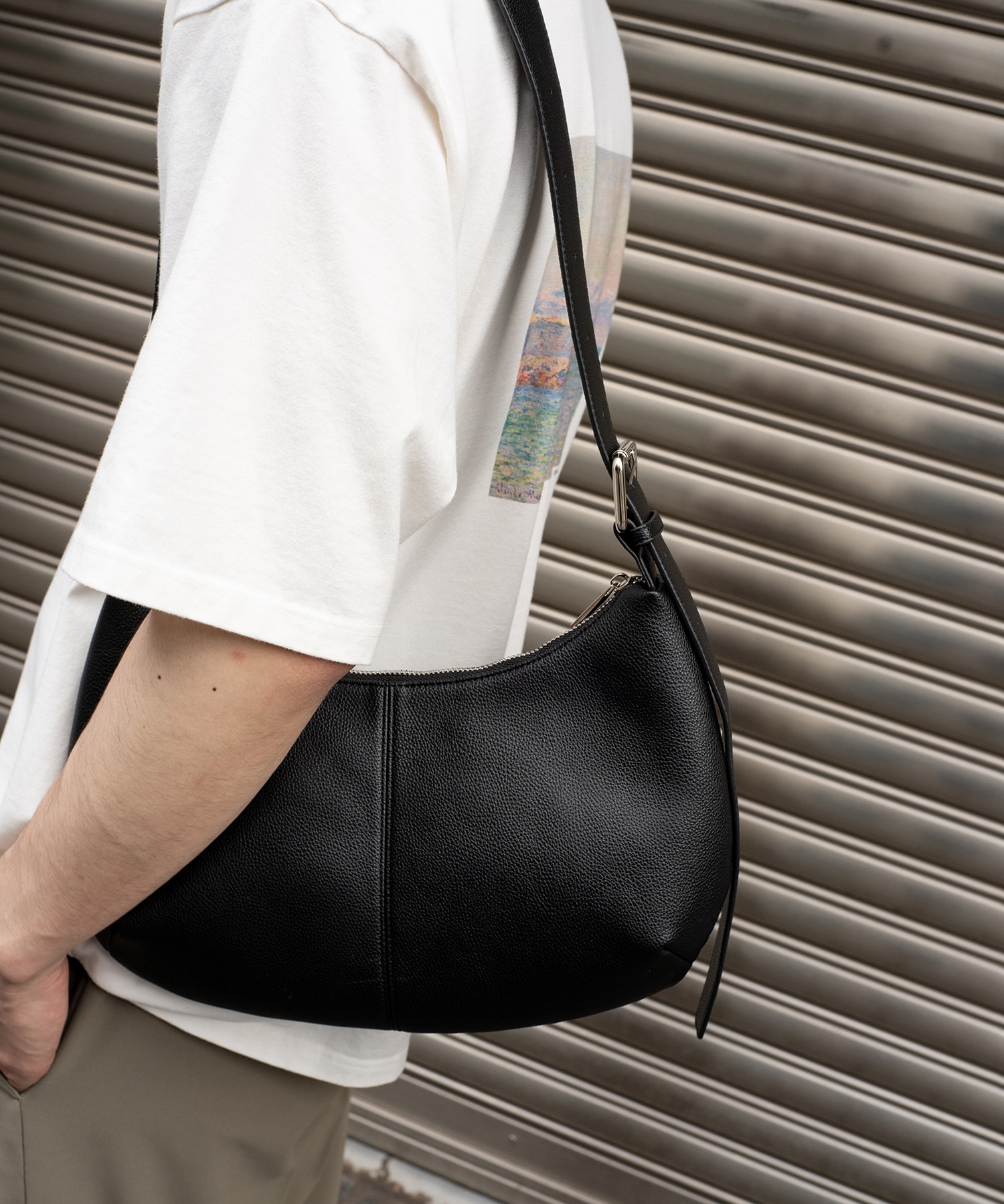 【WEB限定商品】レザースモールスリングバッグ