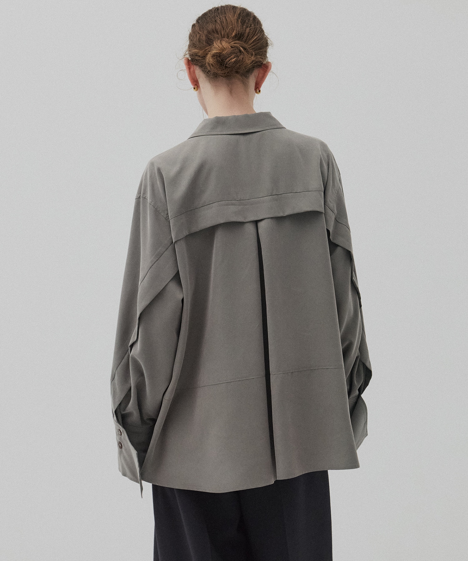 ジップアップオーバーシャツ