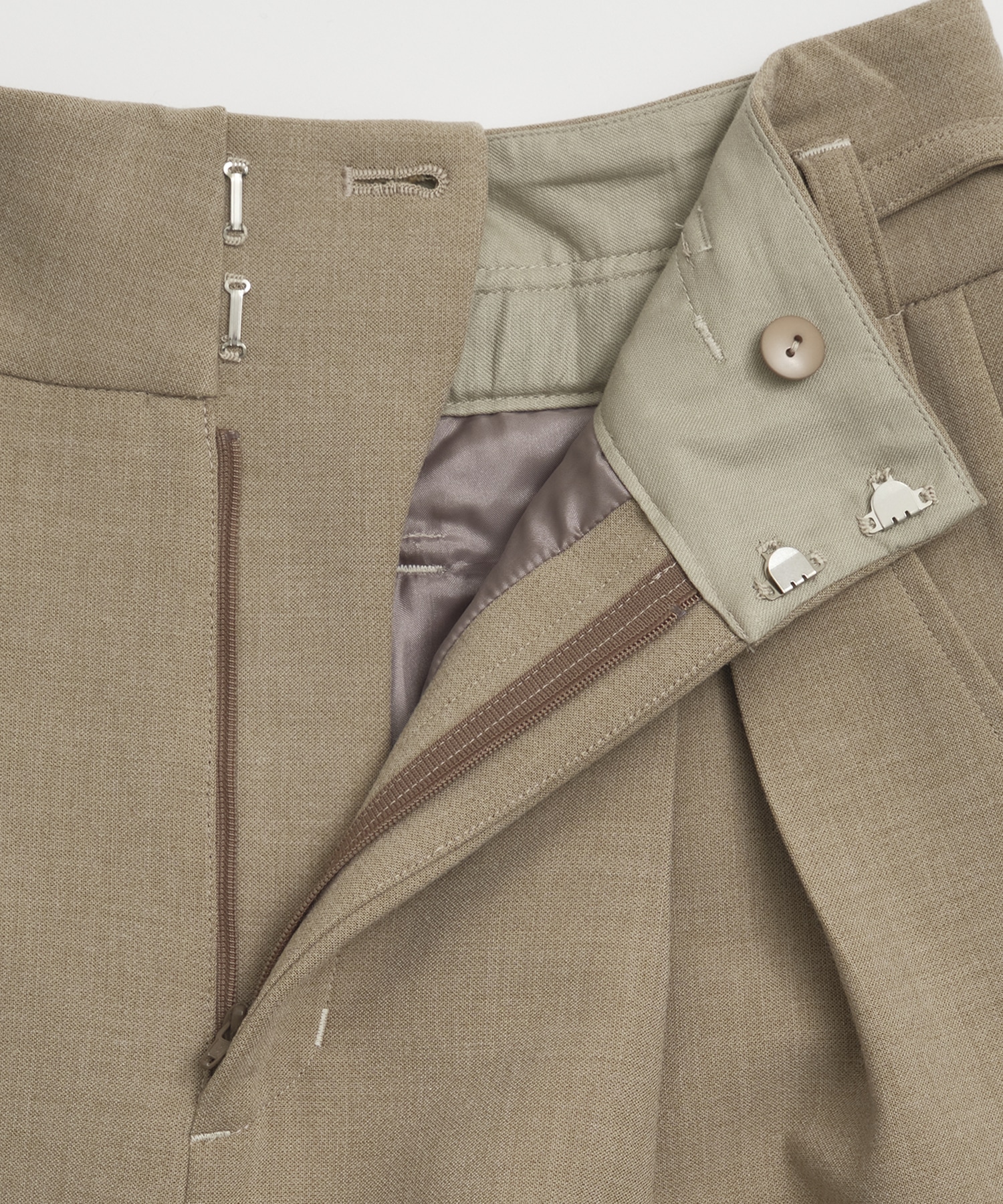 ダブルクロスボックスプリーツパンツ