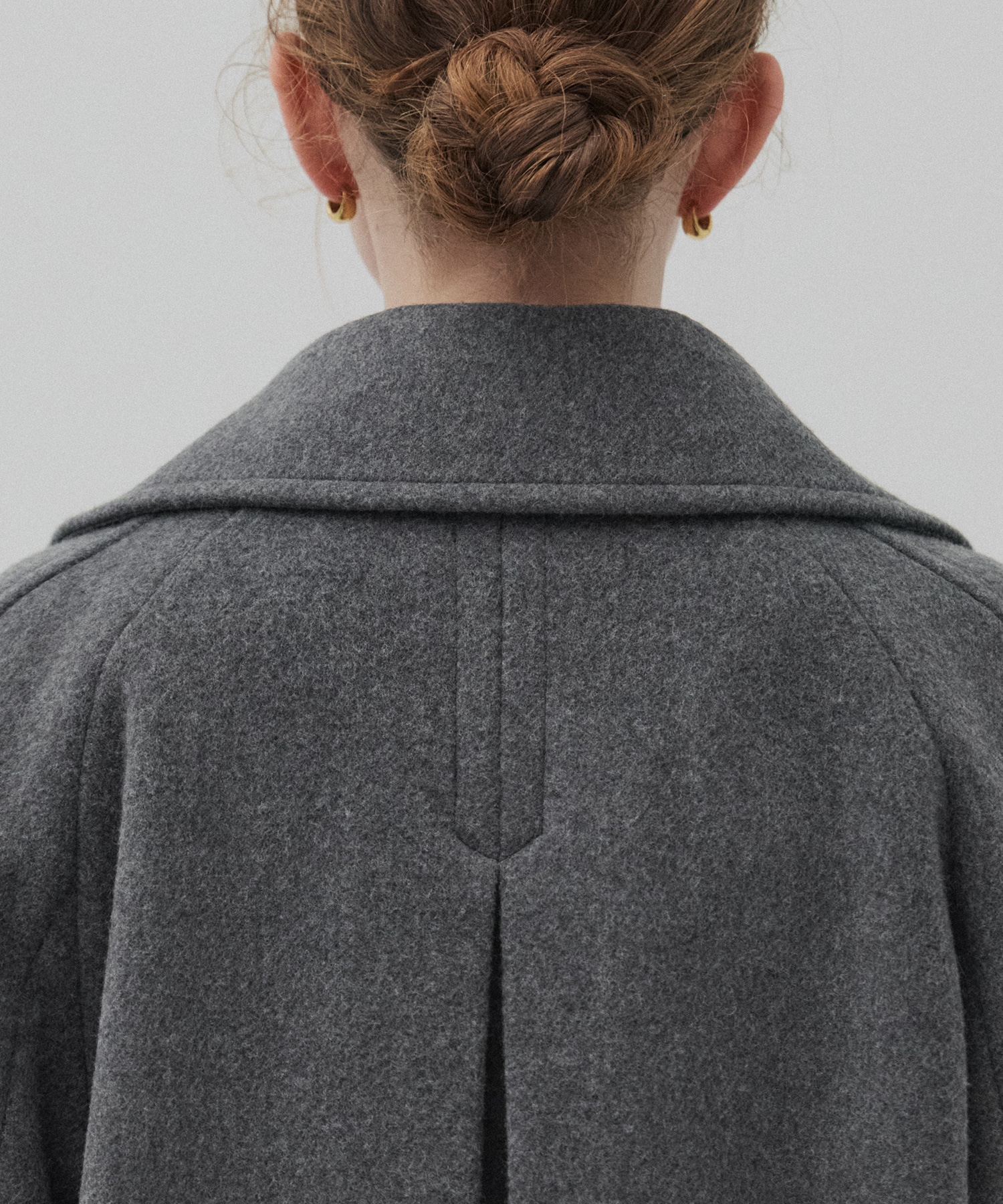 ワイドラペルコート