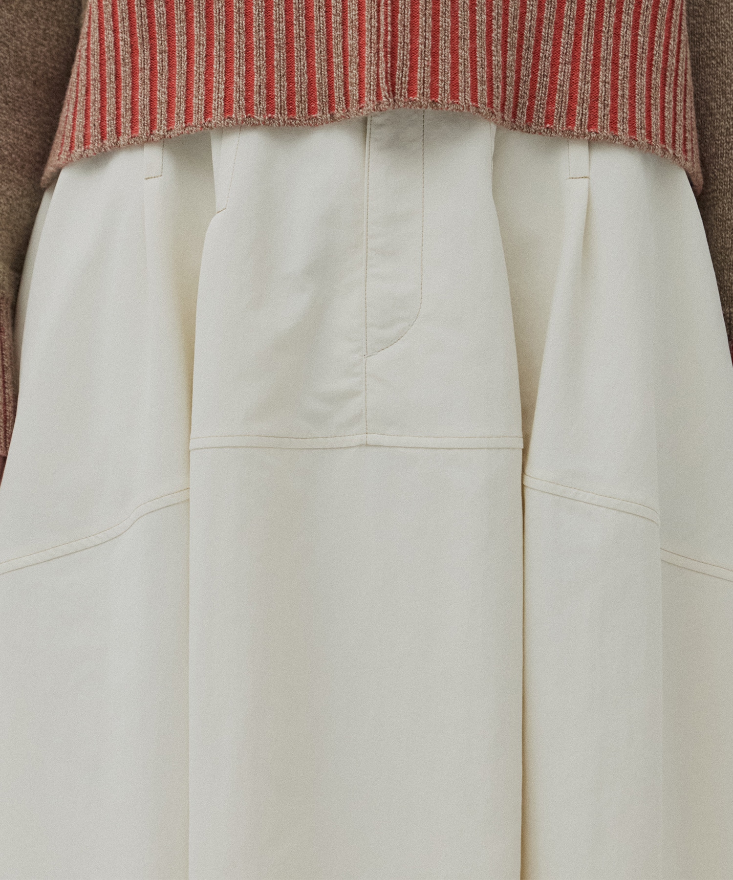 スカルプトカーブスカート