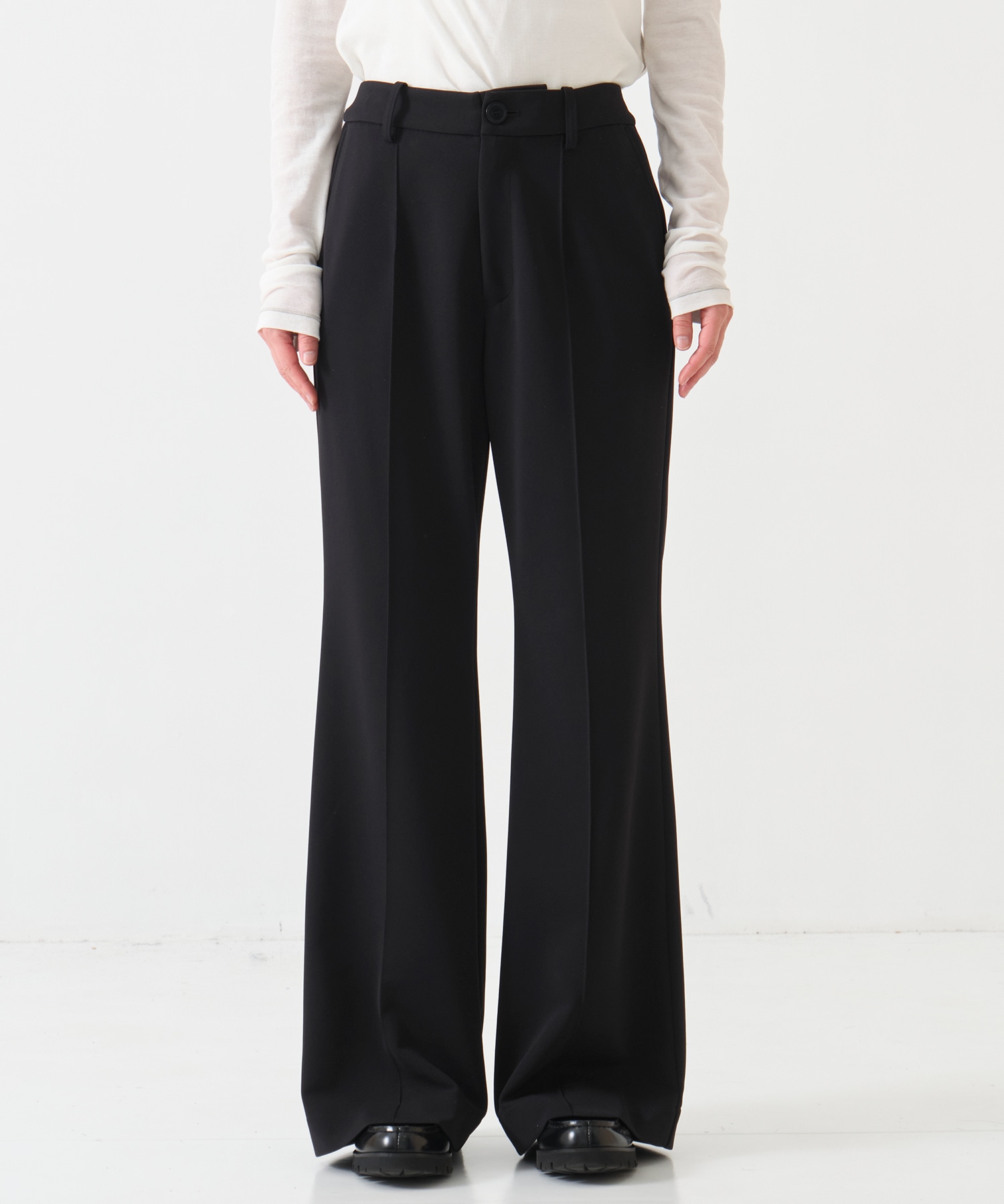 ストレッチハイライズフレアパンツ