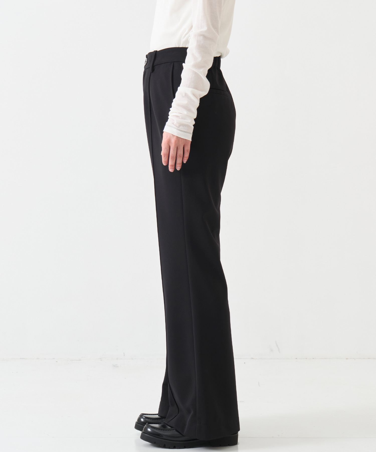 ストレッチハイライズフレアパンツ